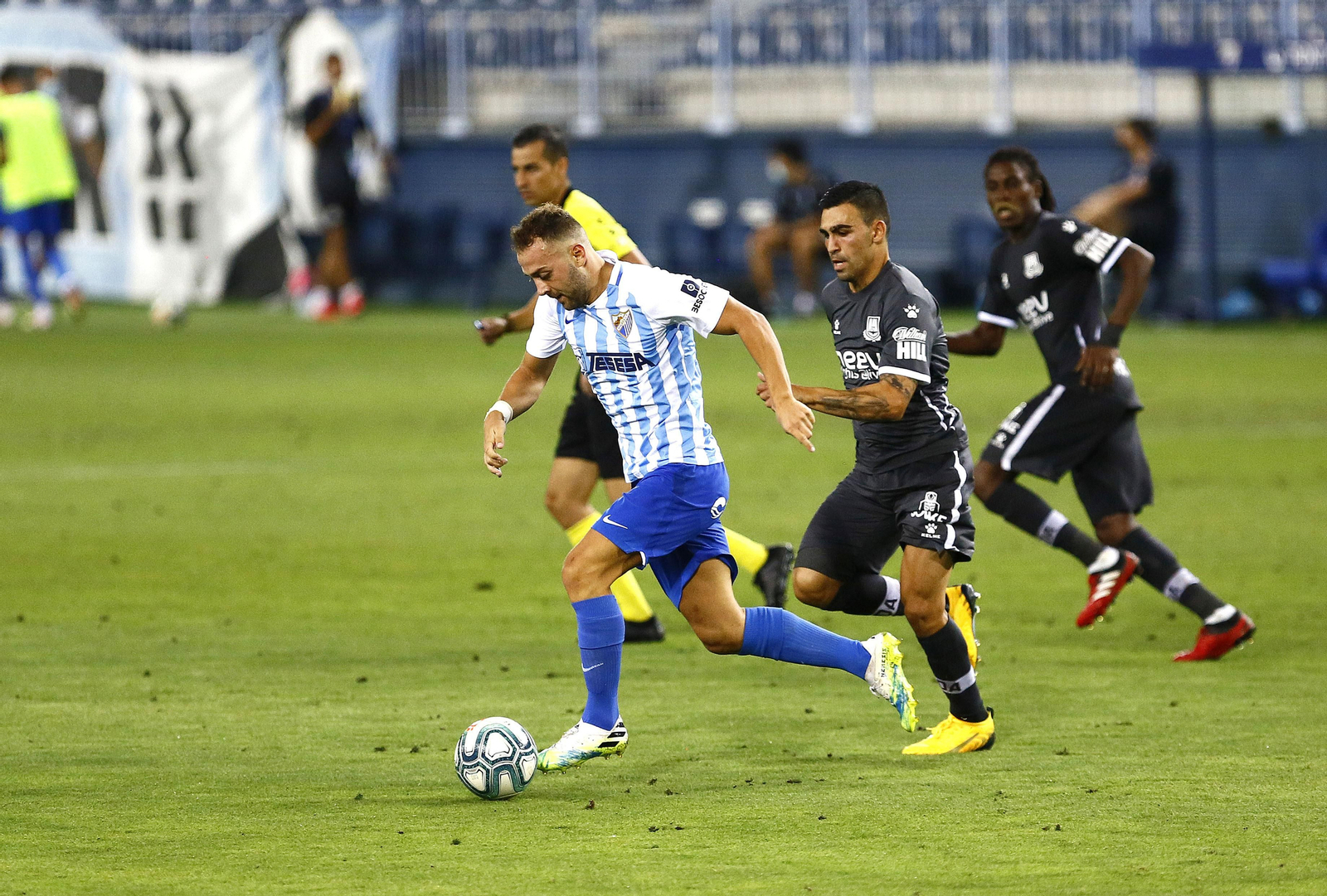 Las fotos de la liberación del Málaga CF tras ganar al Alcorcón
