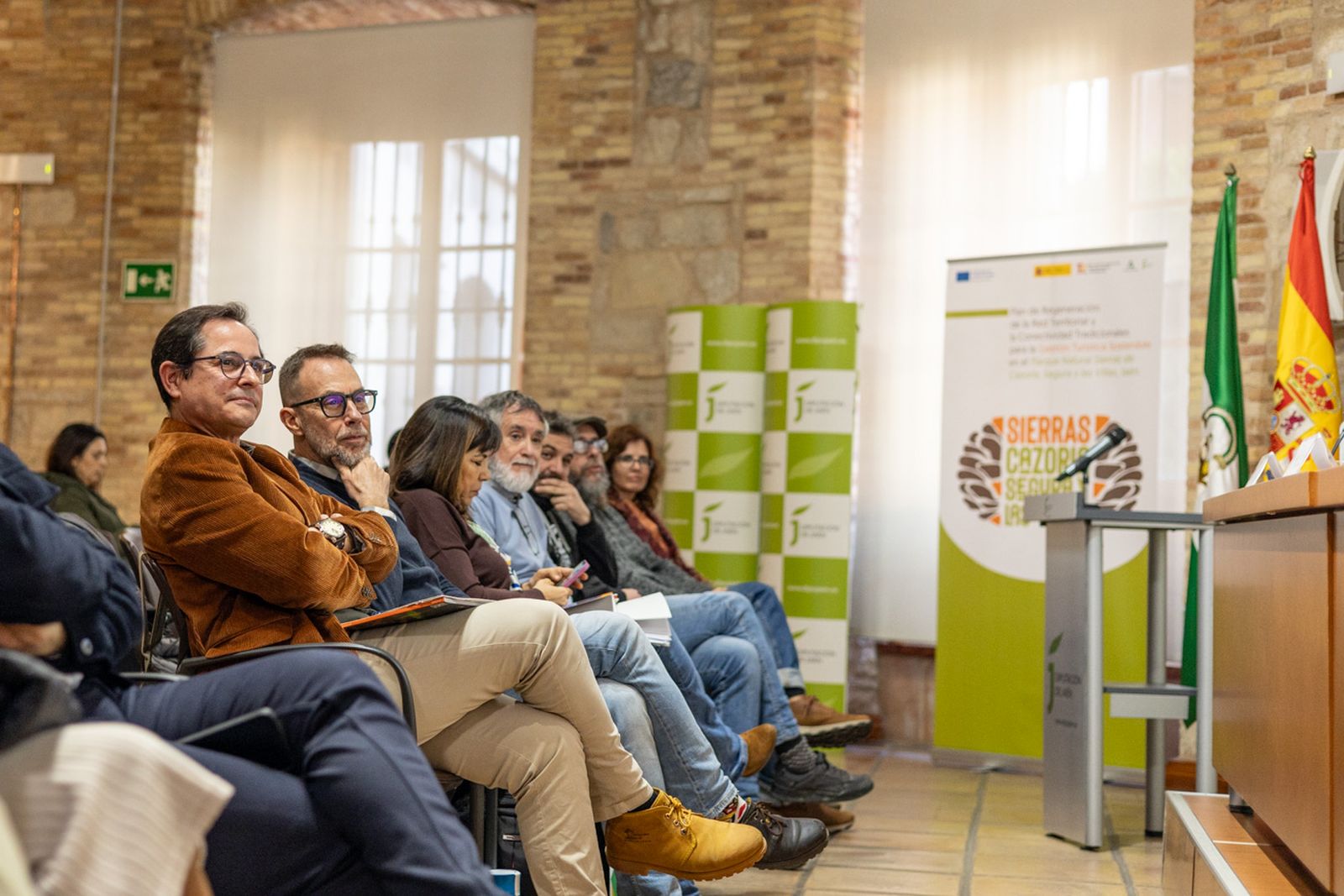 Presentación del catálogo que reúne la oferta ecoturista del Parque Natural de Cazorla, Segura y Las Villas