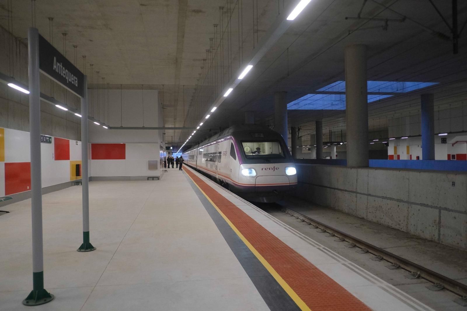 La nueva estación de AVE en Antequera echa a andar (fotos)