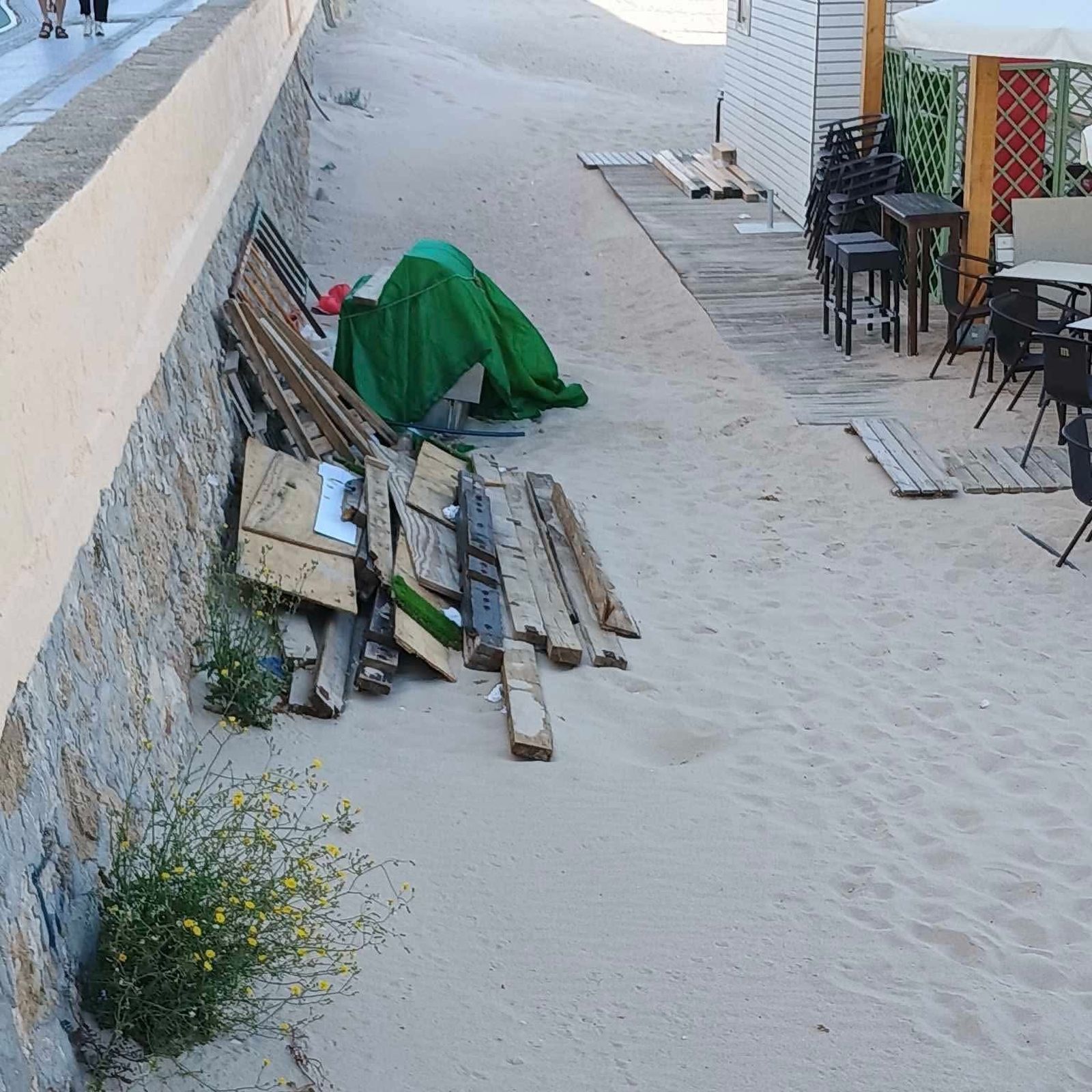 El chiringuito frente al Drago