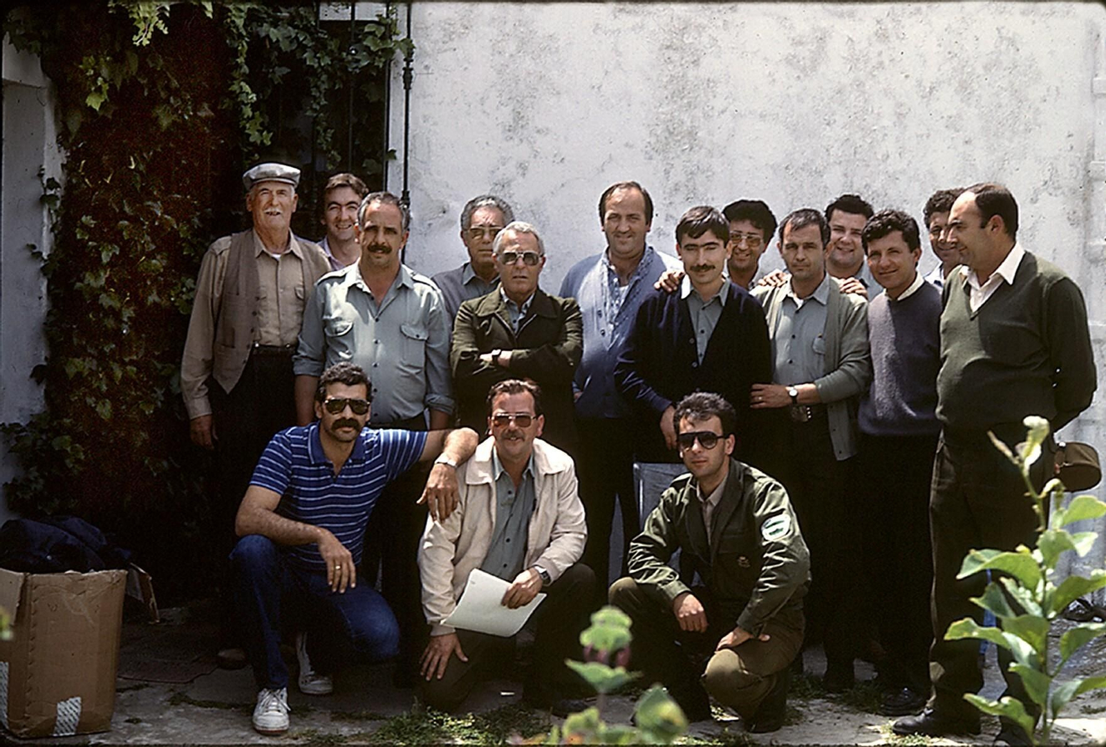 Escuela de la Polvorilla, año 1989.  A la izquierda,  Cristóbal Pérez Mañé, junto a los Agentes Forestales de Los Barrios  Andrés Muñoz Brenes,  Juan Palas González, Francisco Gutiérrez Tizón,  Manuel Jiménez Padilla y José Correro Carrillo.
