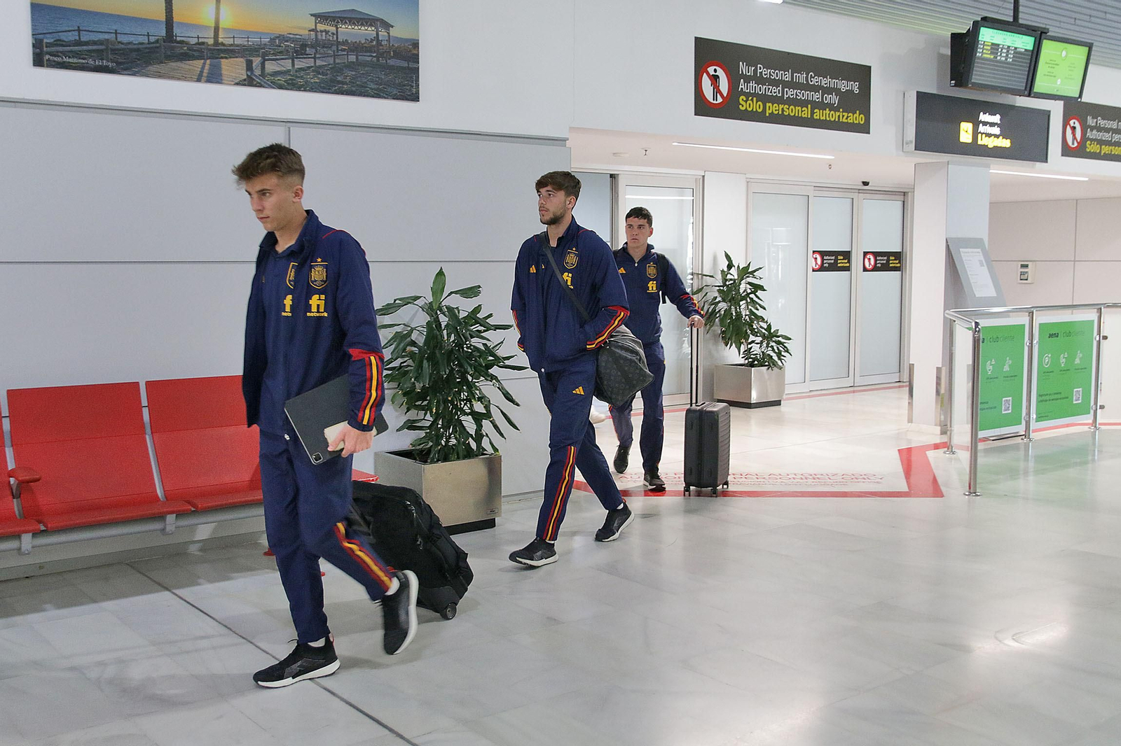 La Selección Española Sub-21 aterriza en Almería
