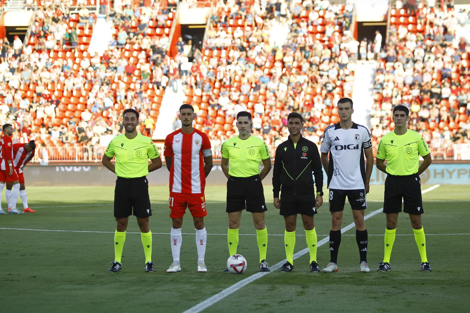 La victoria de la U.D. Almería ante el Real Burgos, en imágenes