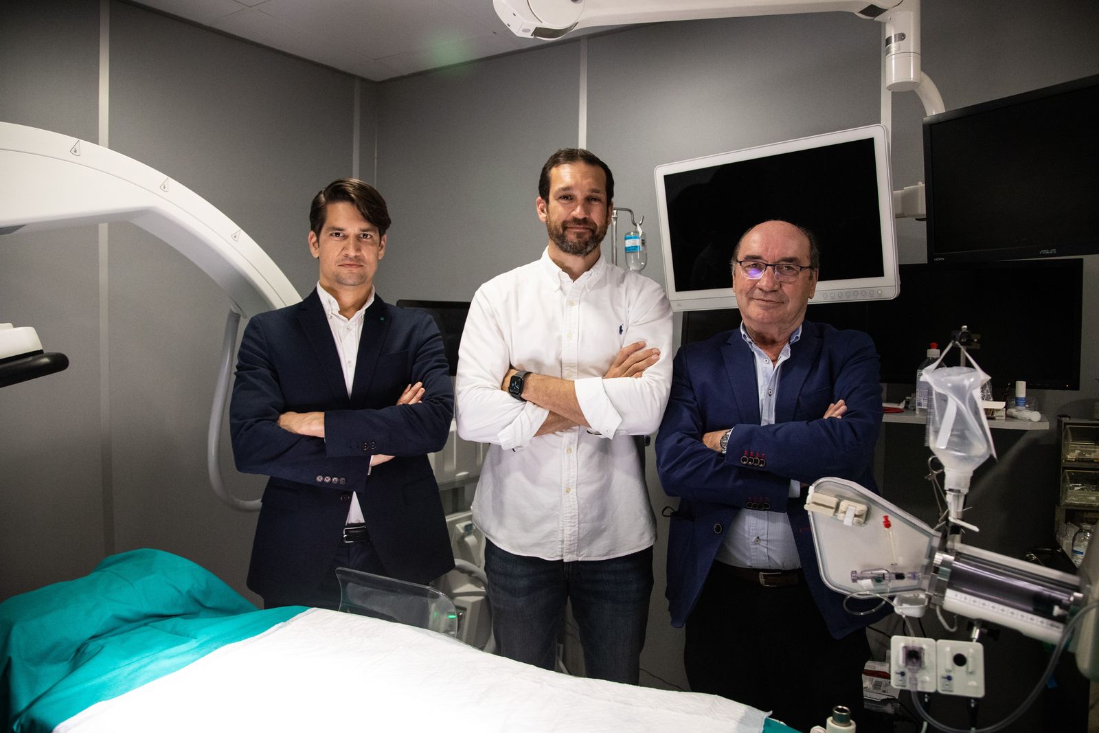 De izquierda a derecha, los doctores Luis Eduardo Alarcón, José de las Cuevas y Francisco Gómez Armenta.