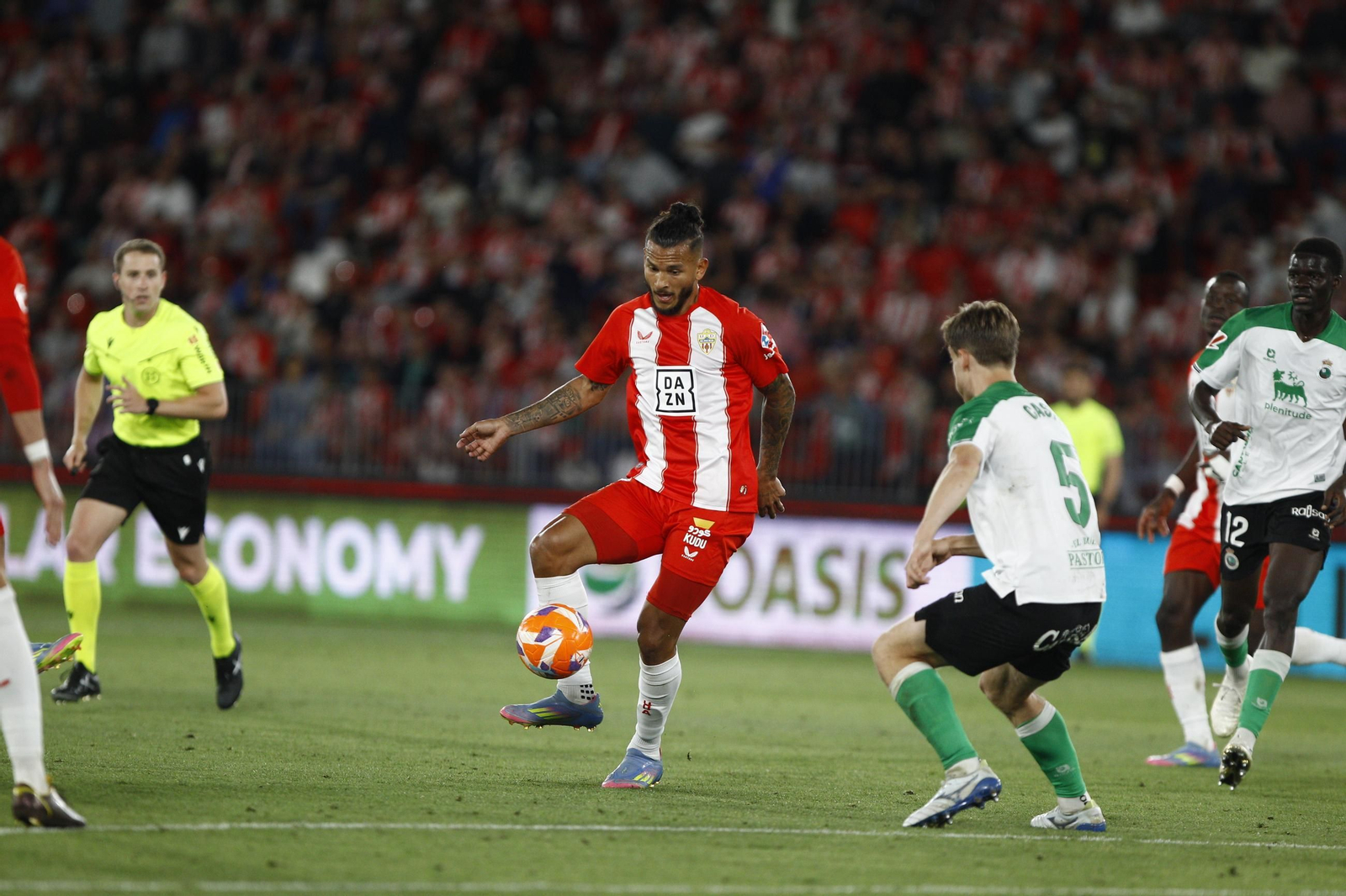 U.D. Almería-Racing de Santander, en imágenes