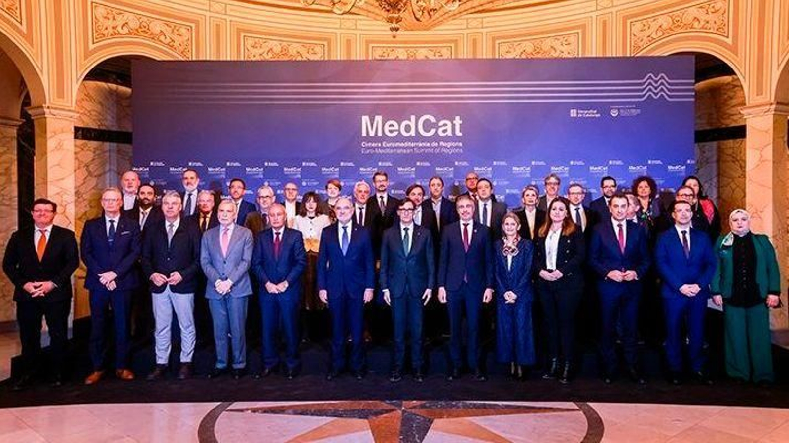 Los representantes políticos reunidos en la Cumbre de Regiones Euromediterráneas, en una imagen cedida por la Generalitat de Cataluña.