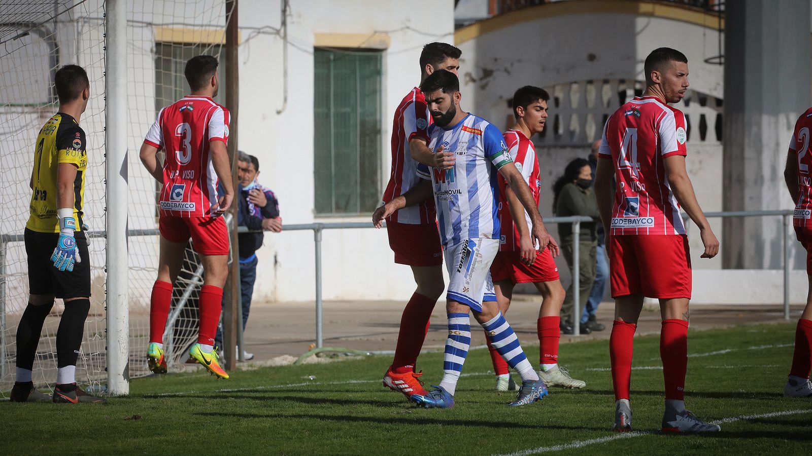 Kevin pudo marcar a los tres minutos. / MIGUEL ÁNGEL GONZÁLEZ