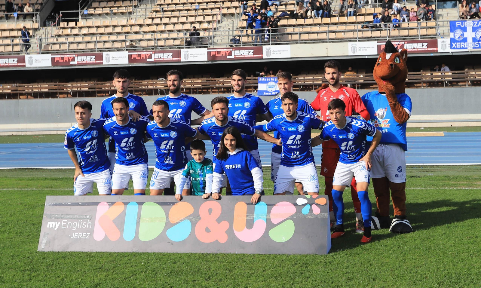 Imágenes del amistoso entre el Xerez DFC - Betis Deportivo