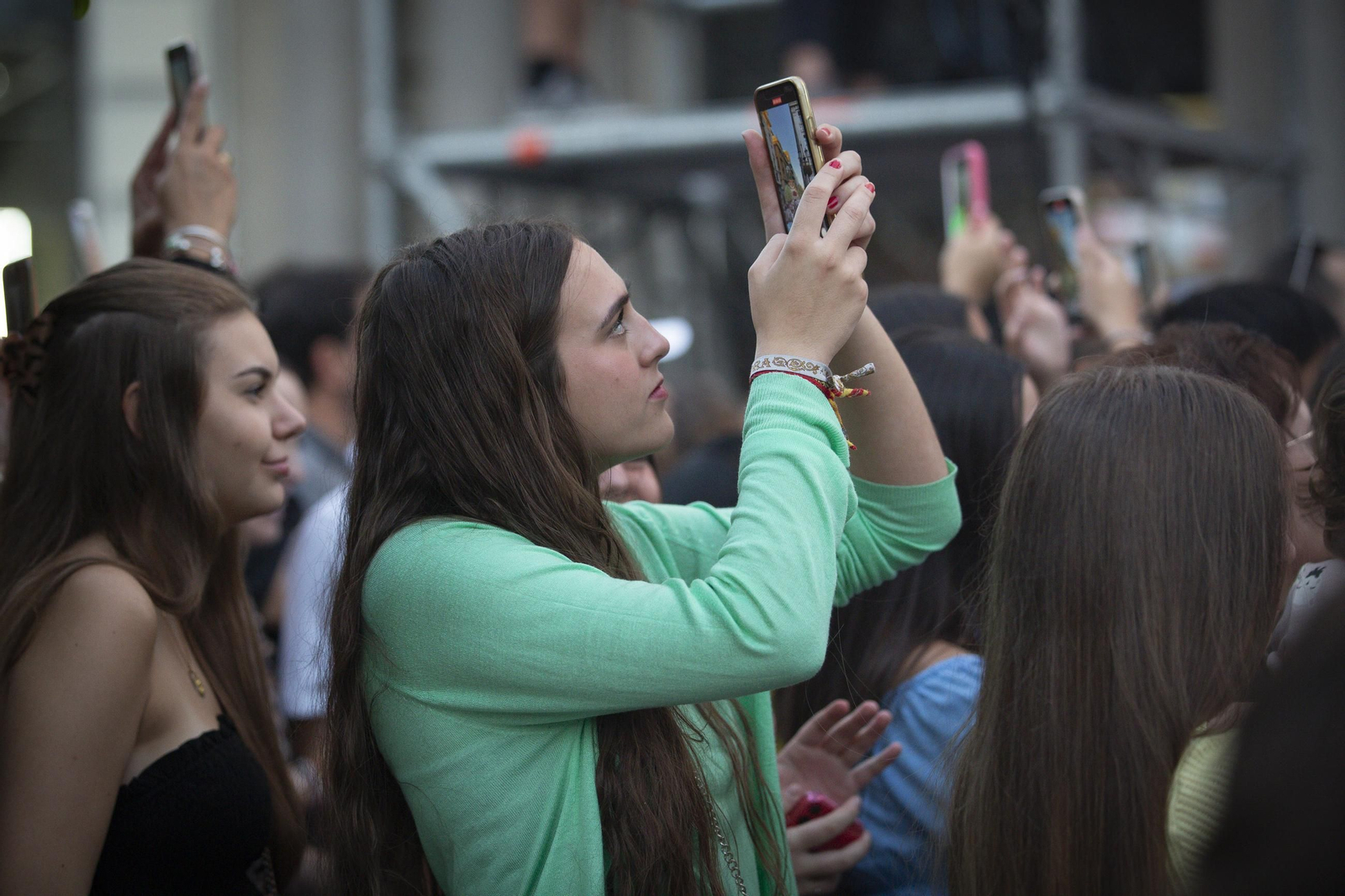 La procesión de la Virgen de las Angustias por Granada, en imágenes
