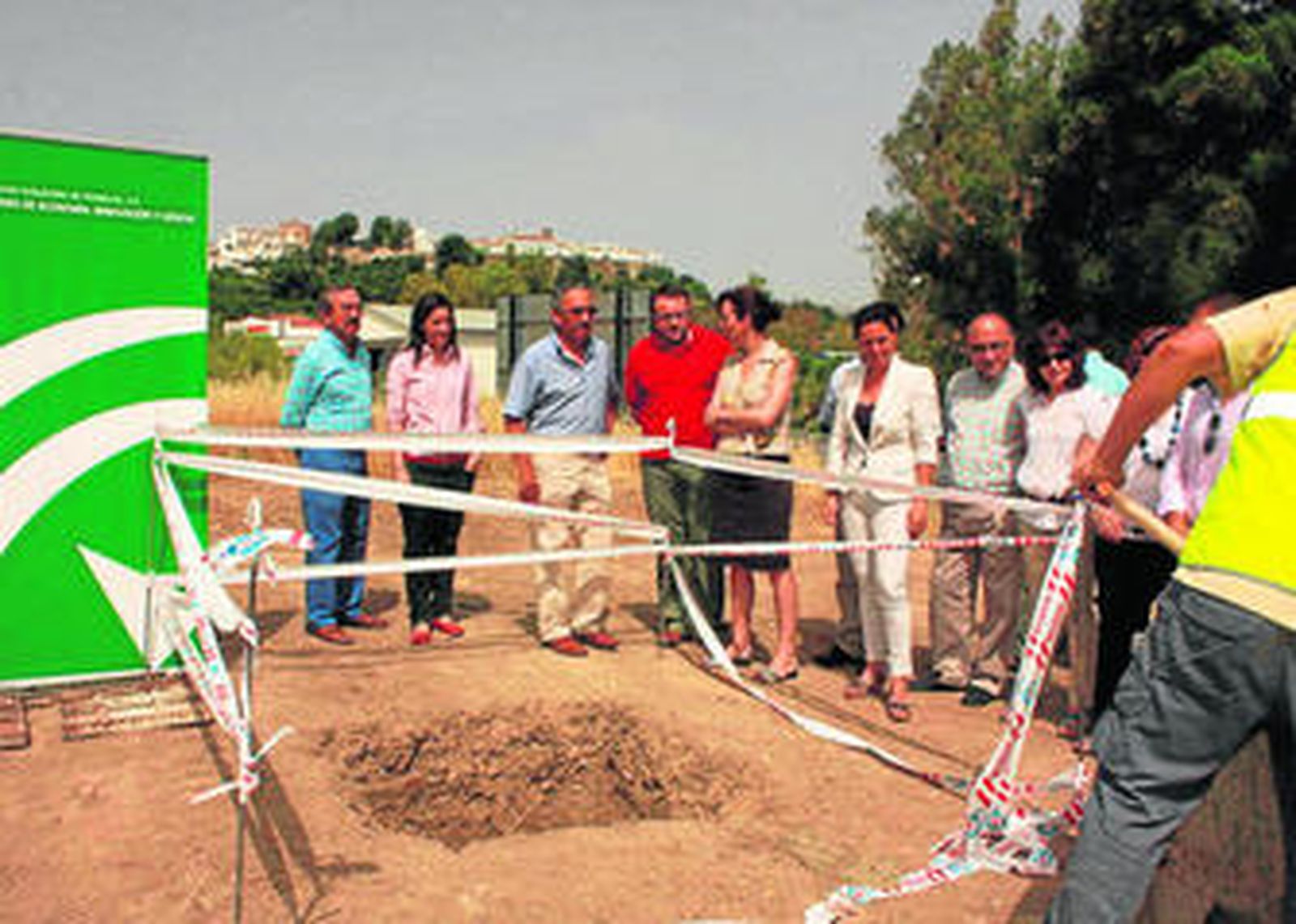 Primera piedra de las obras de construcción de la nueva ITV de Priego de Córdoba
