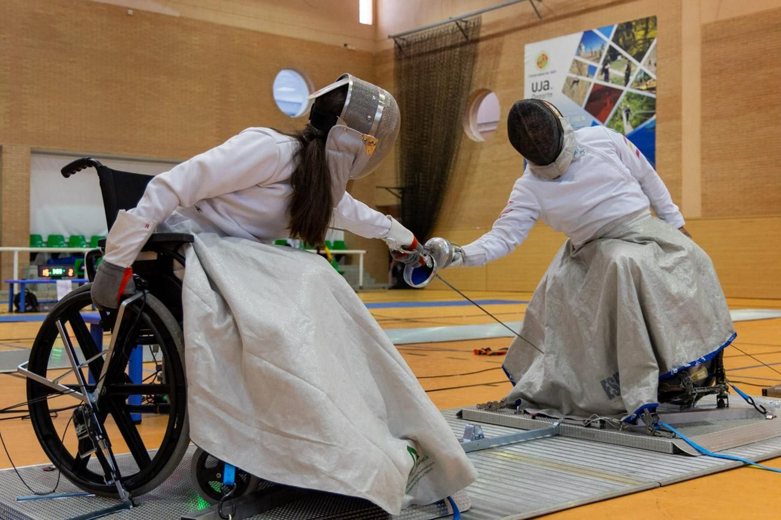En imágenes: inclusión y espectáculo deportivo en la X Torneo de Esgrima Ciudad de Jaén