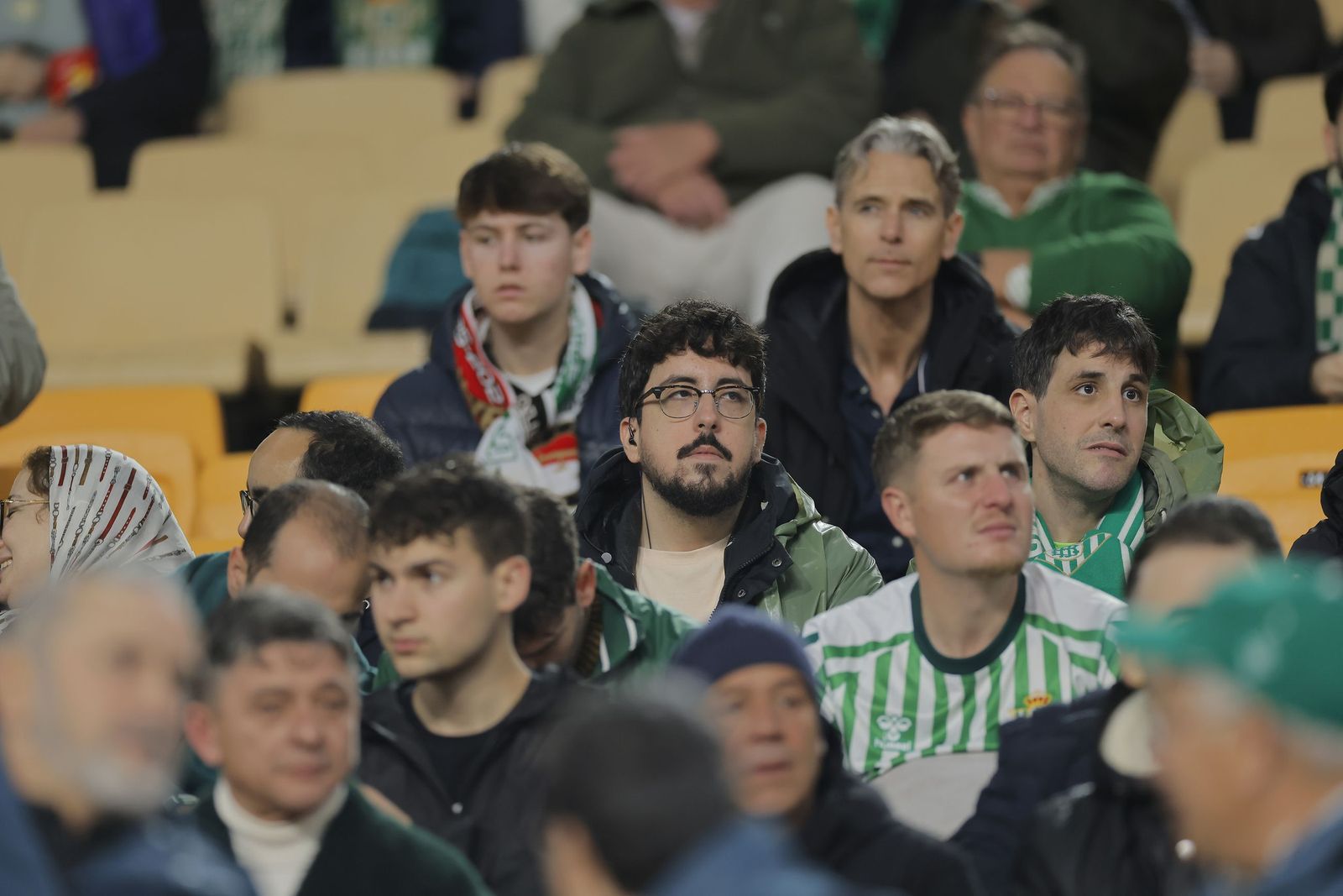 Buscate en las fotos del Betis - Feyenoord