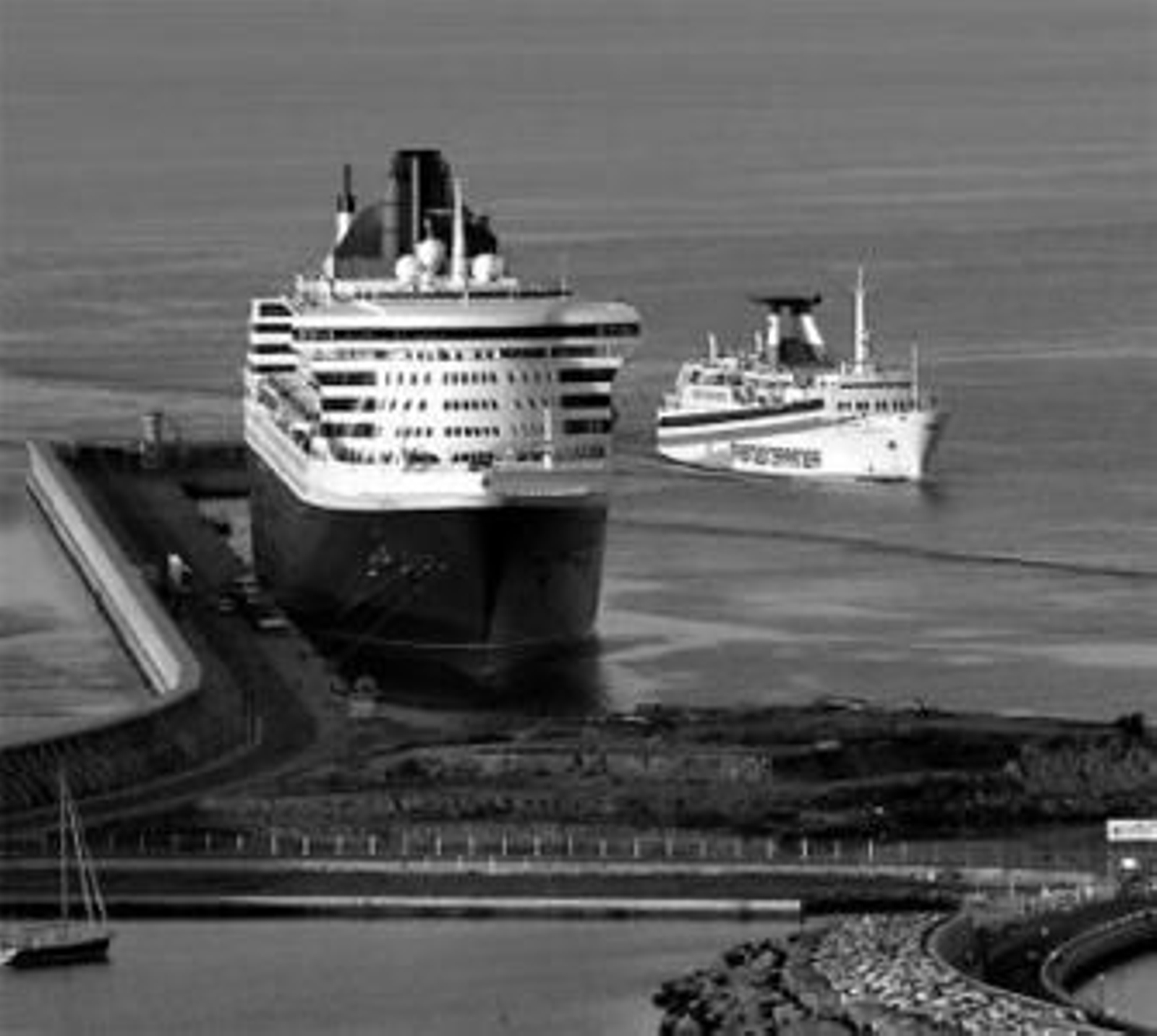 Plataforma del dique de Levante.