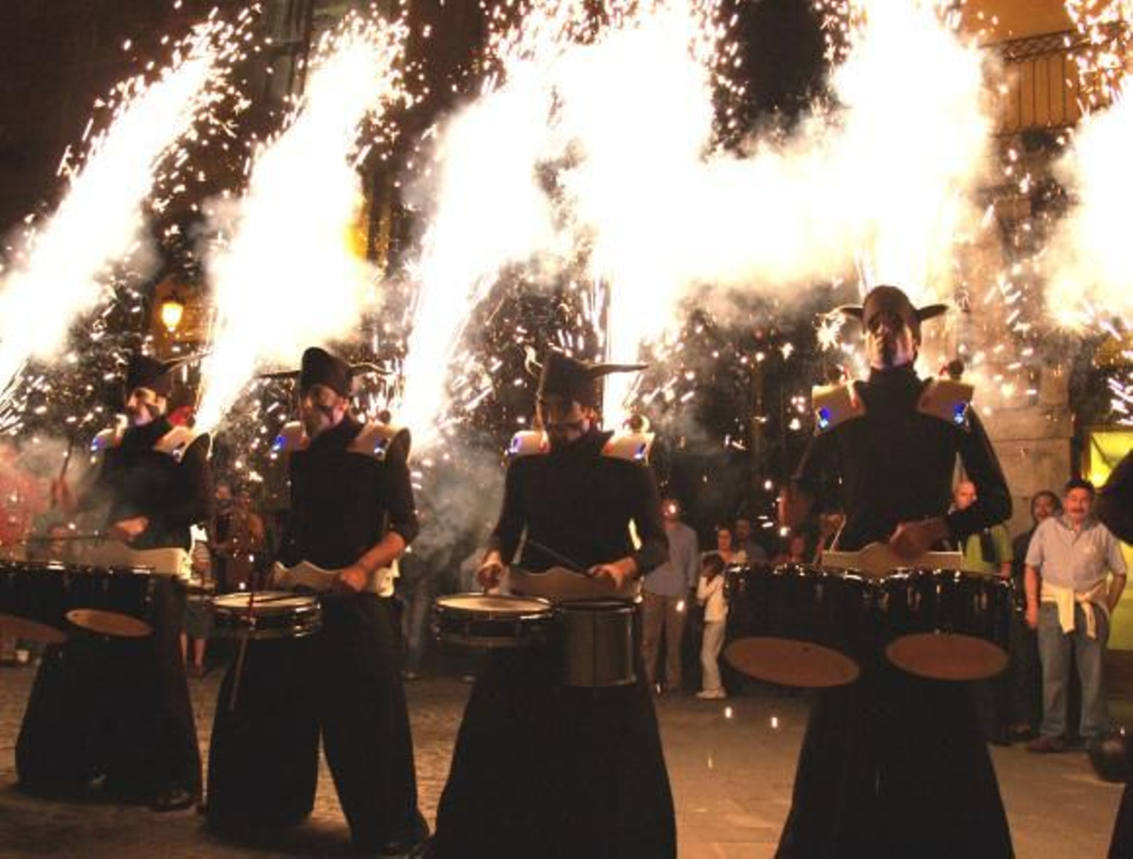 Variedad y novedades para las muestras de títeres y teatro de calle