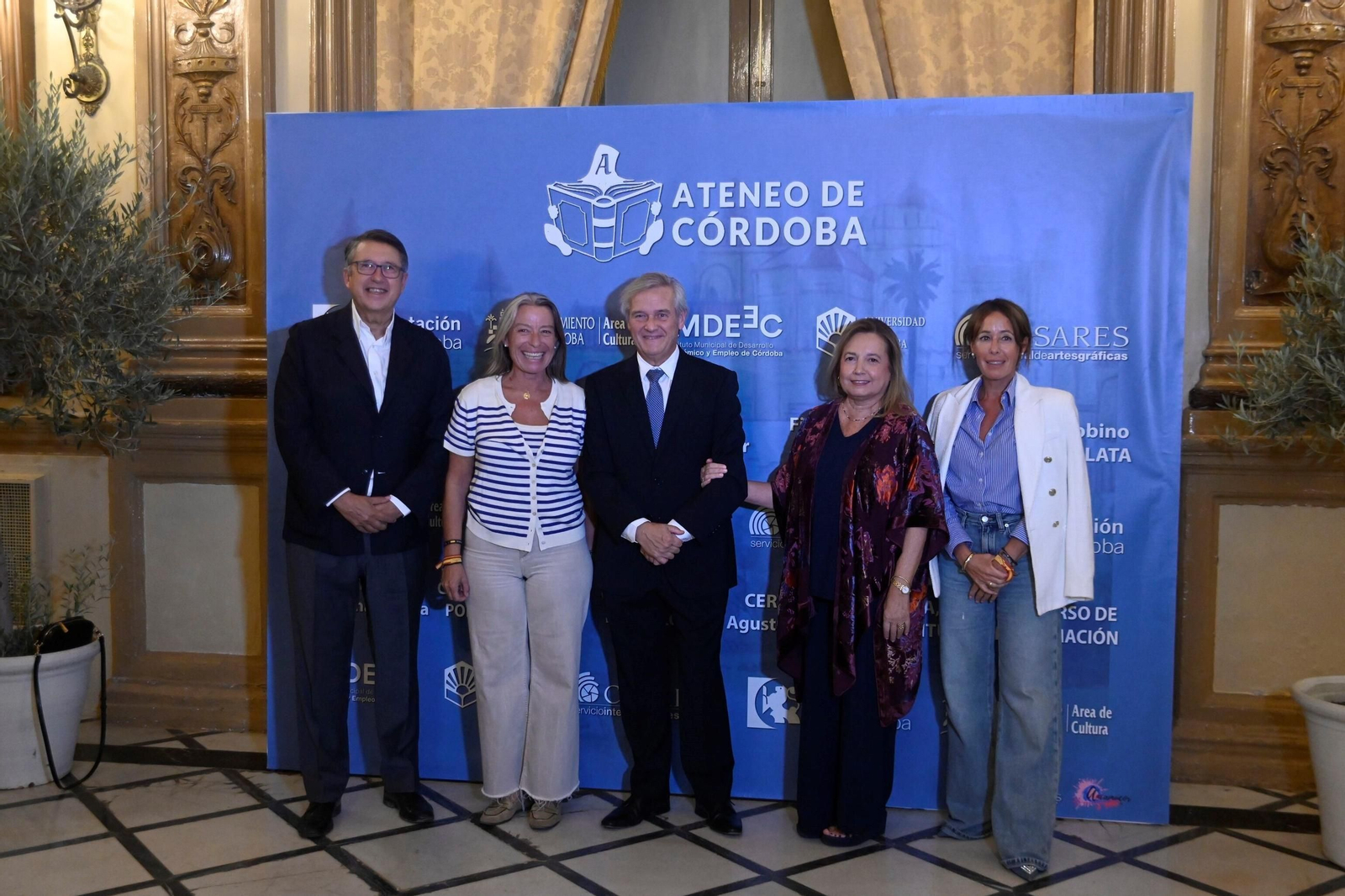 El Ateneo de Córdoba entrega su medalla de oro al doctor Enrique Cantillo, en imágenes