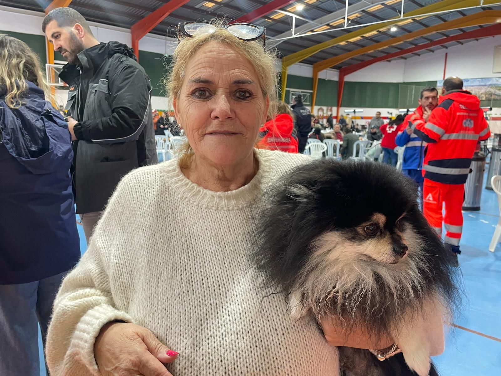 María Fernández, vecina de Grazalema en el pabellón "El Fuerte" de Ronda