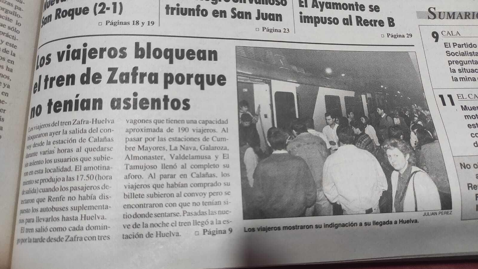Los viajeros bloquean el tren de Zafra porque no tenían asientos