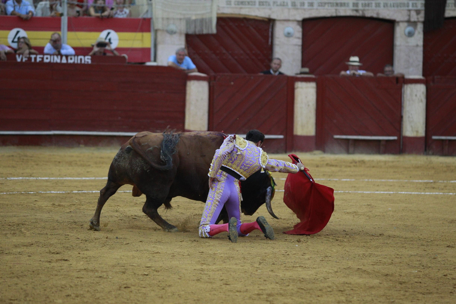 La despedida del torero Enrique Ponce de la Feria de Almería 2024, en imágenes