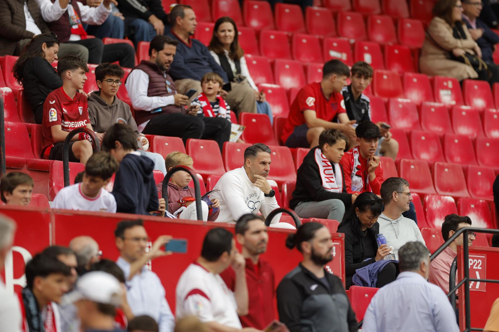 Búscate en las fotos del Sevilla FC - Leganés