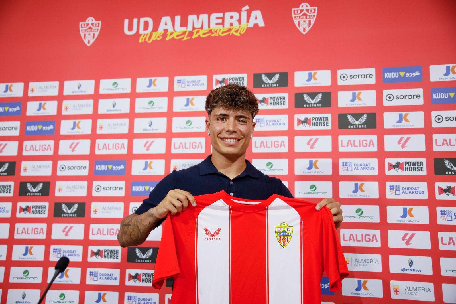 Presentación de Nico Melamed como nuevo jugador de la UDA, en imágenes