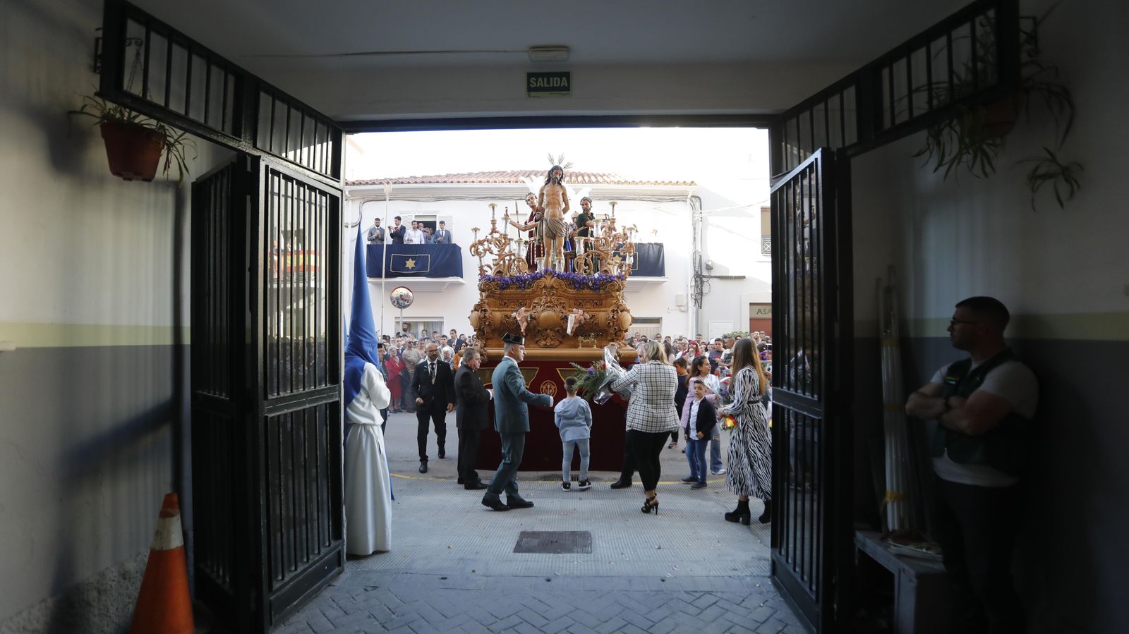 Fotos del Domingo de Ramos  en La Línea: Sagrada Flagelación y María Santísima de la Estrella