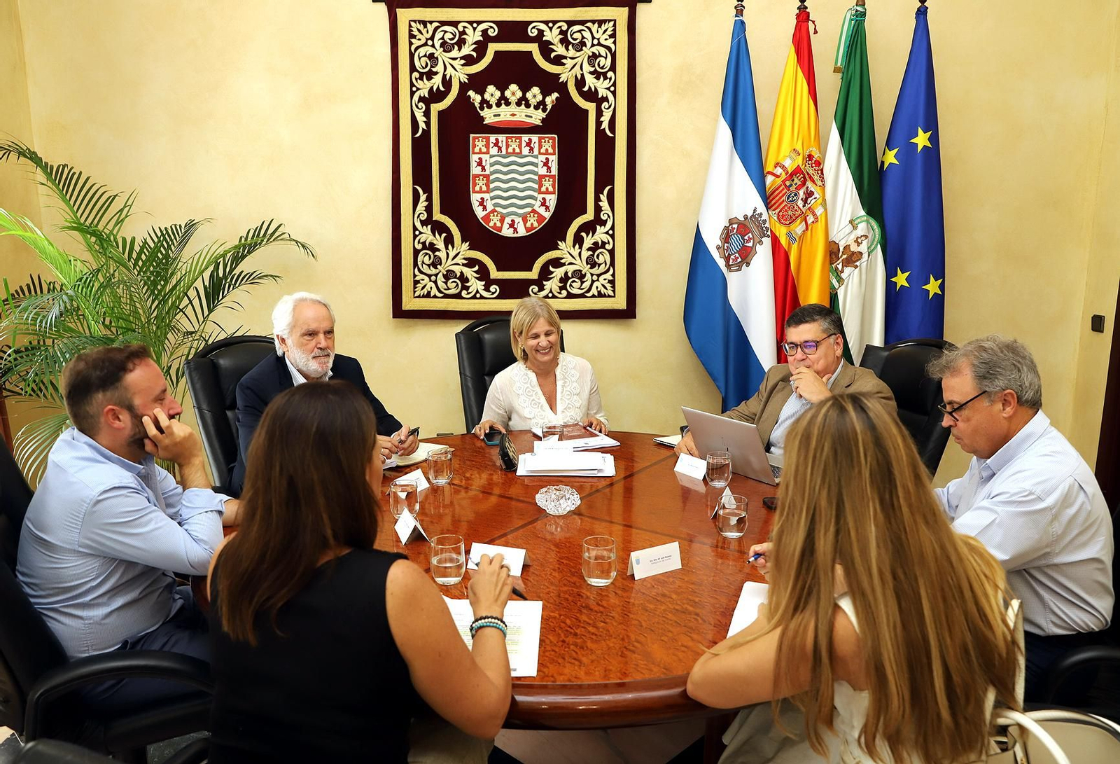 Un momento de la reunión mantenida en el Ayuntamiento.