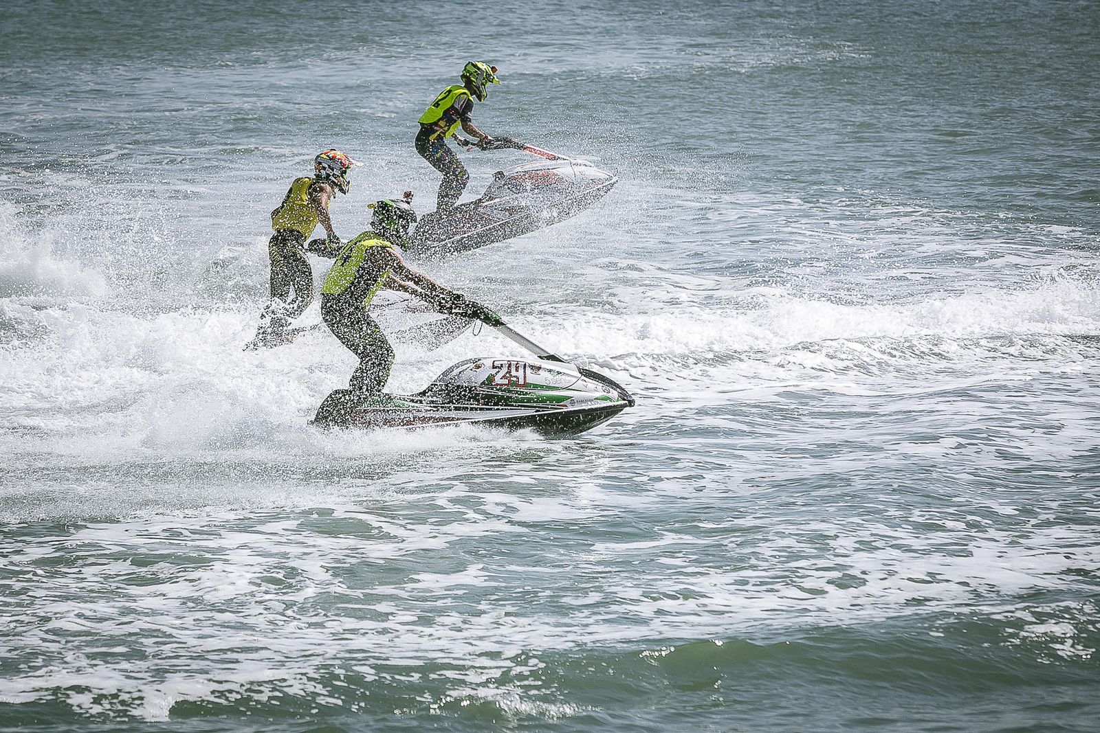 Motos de agua en una competición