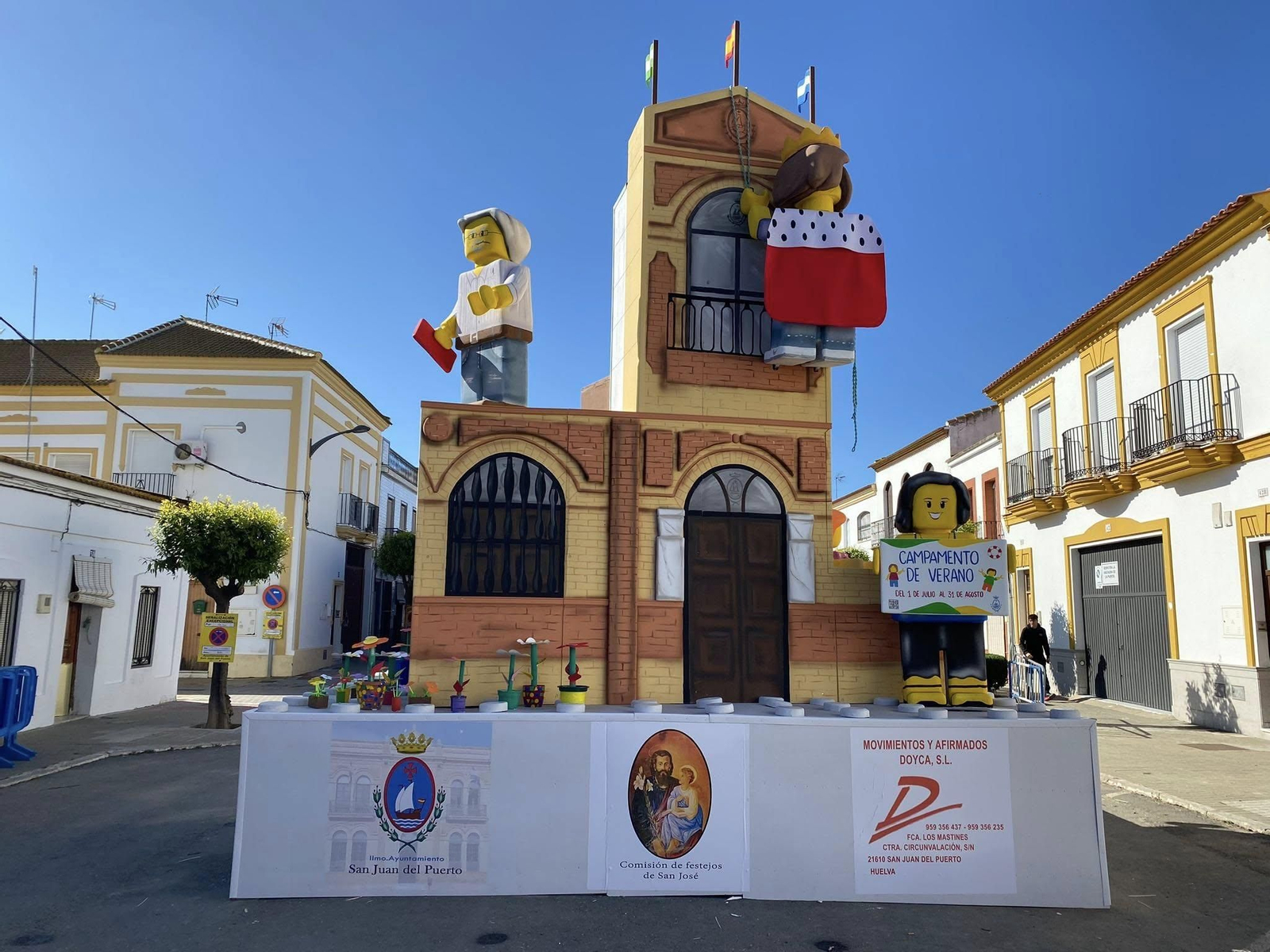 En este pueblo de Huelva también se celebran las fallas: "La cremá será este domingo" En este pueblo de Huelva también se celebran las fallas: "La cremá será este domingo"
