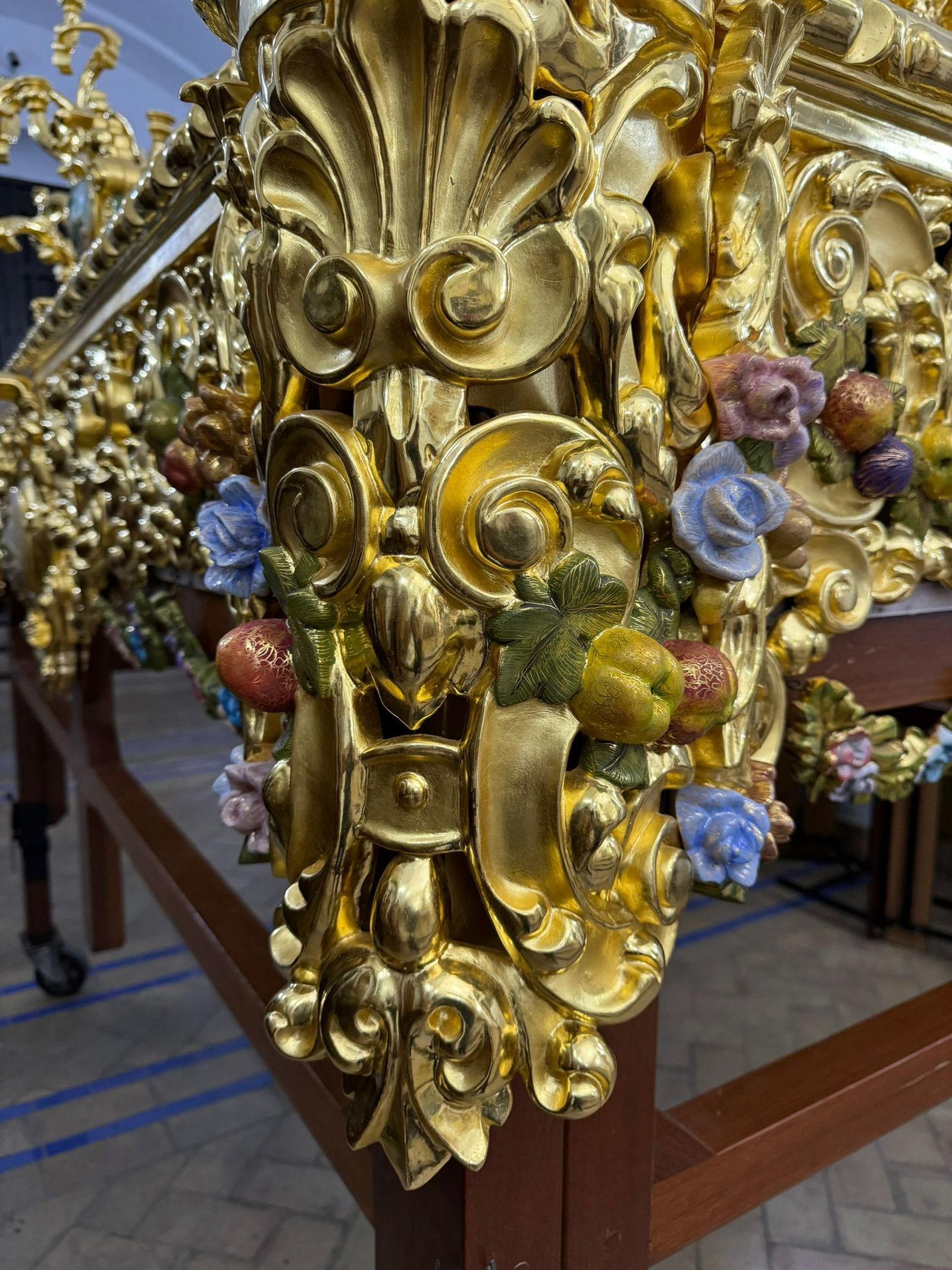 Detalle del canasto de este singular paso