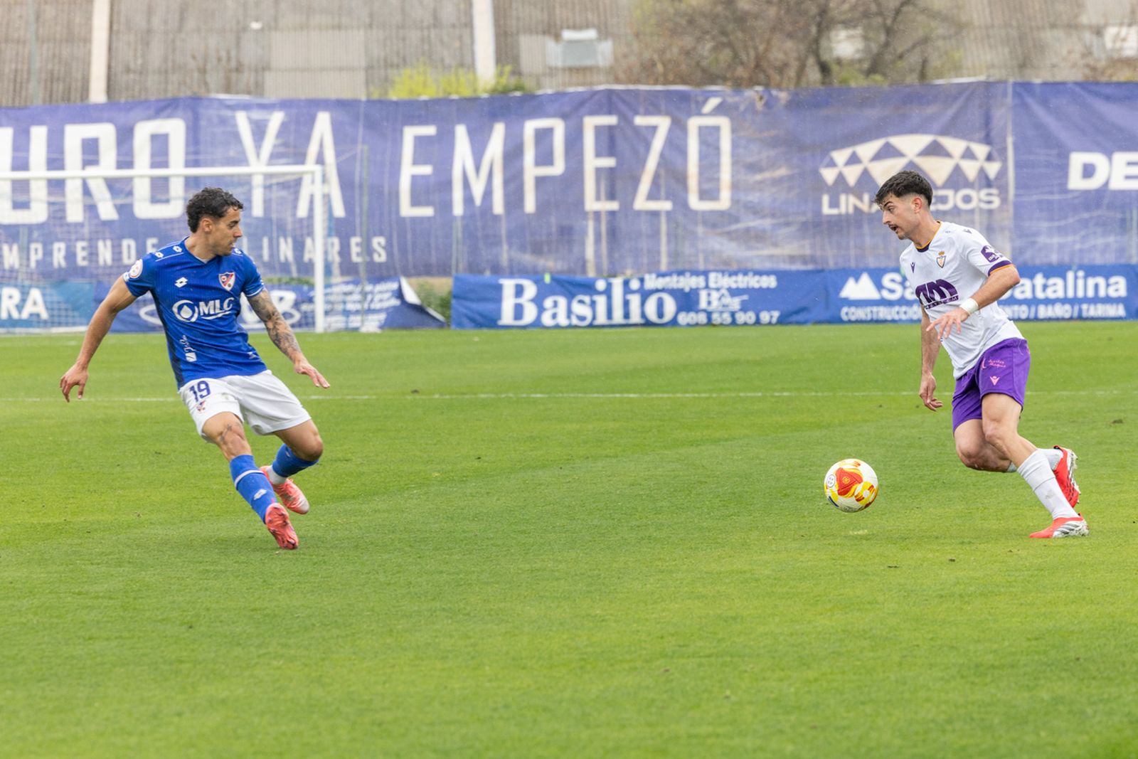 Las mejores imágenes del empate en el derbi entre Linares Deportivo y Real Jaén