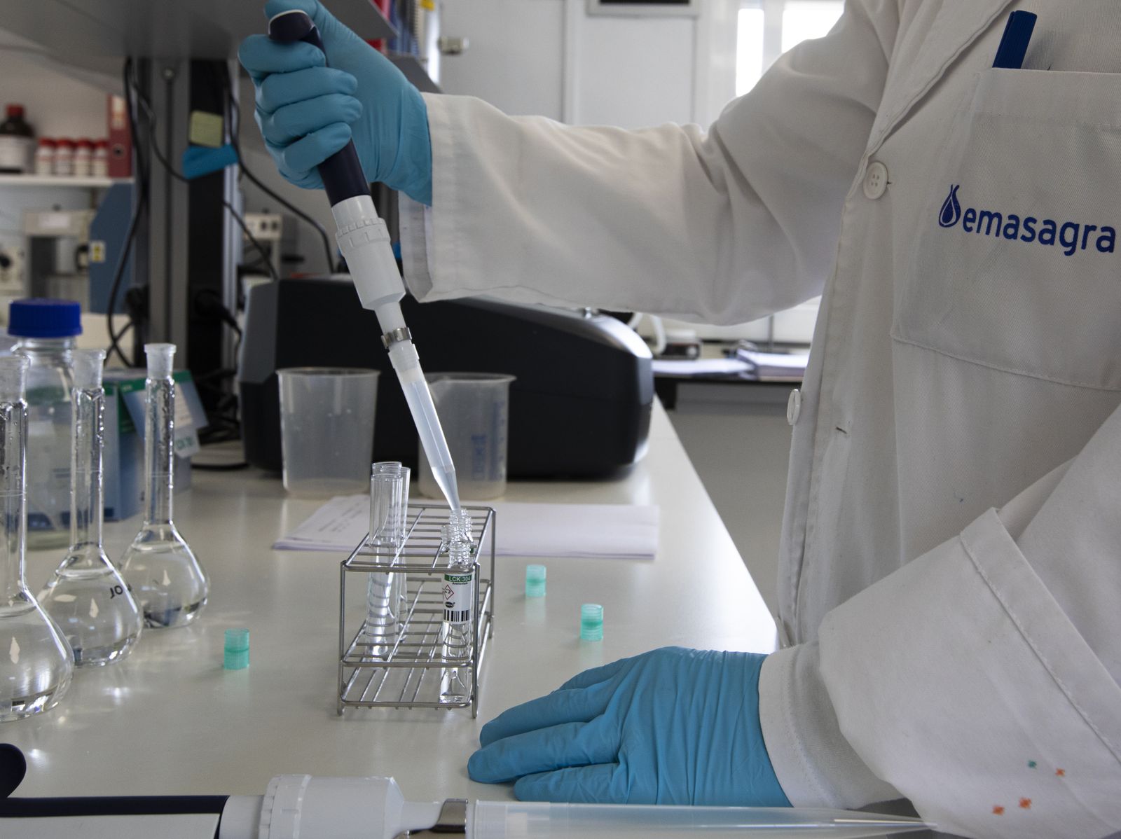 Emasagra ha analizado 228 muestras de aguas residuales para detectar zonas de contagio Covid en Granada