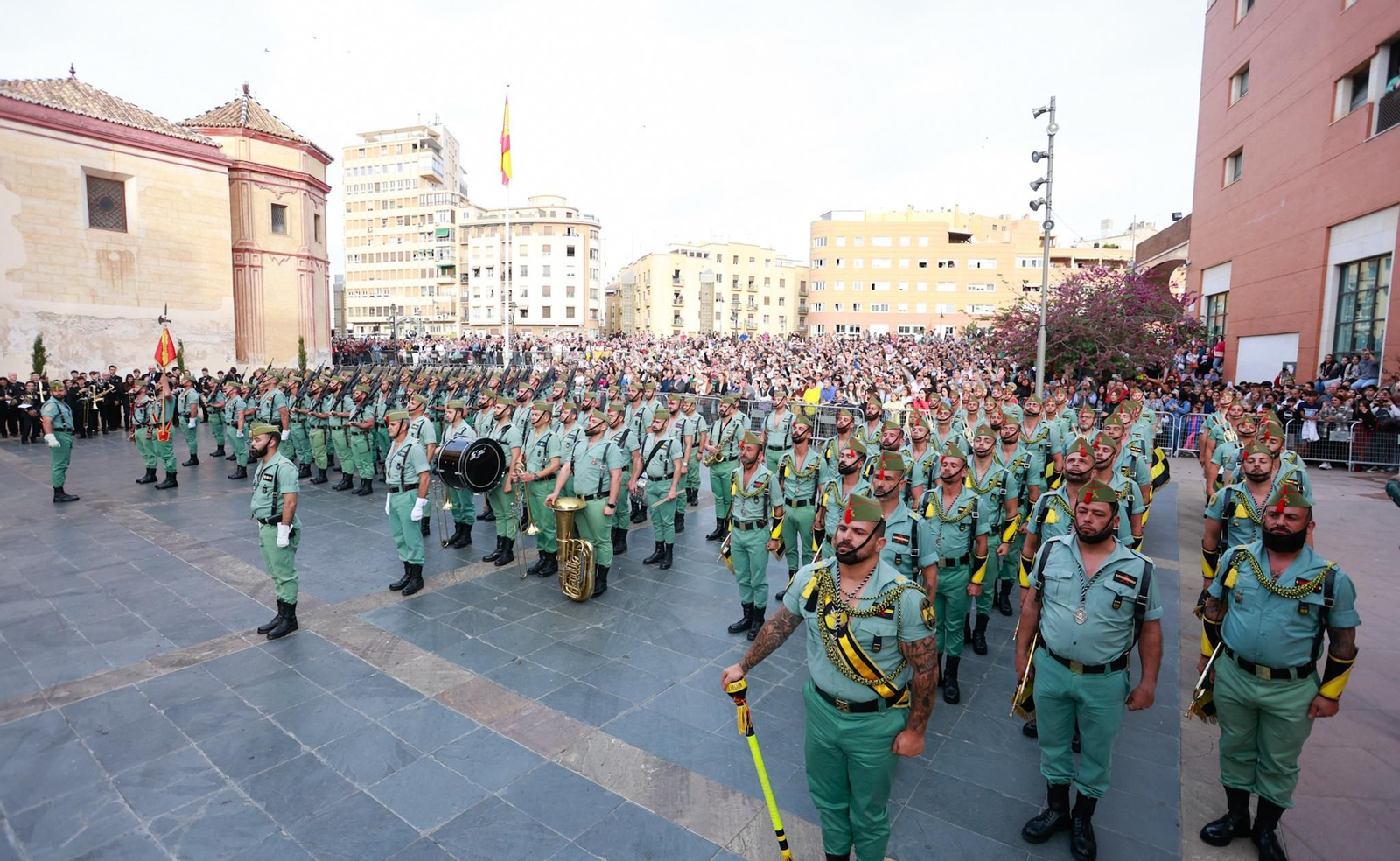 Mena y la Legión en su procesión del Jueves Santo en Málaga, en fotos Mena y la Legión en su procesión del Jueves Santo en Málaga, en fotos