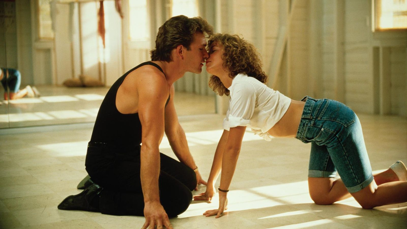 ¿Quién no recuerda las escenas subiditas de tono de esta cinta romántica clásica? ¿Quién no recuerda las escenas subiditas de tono de esta cinta romántica clásica?