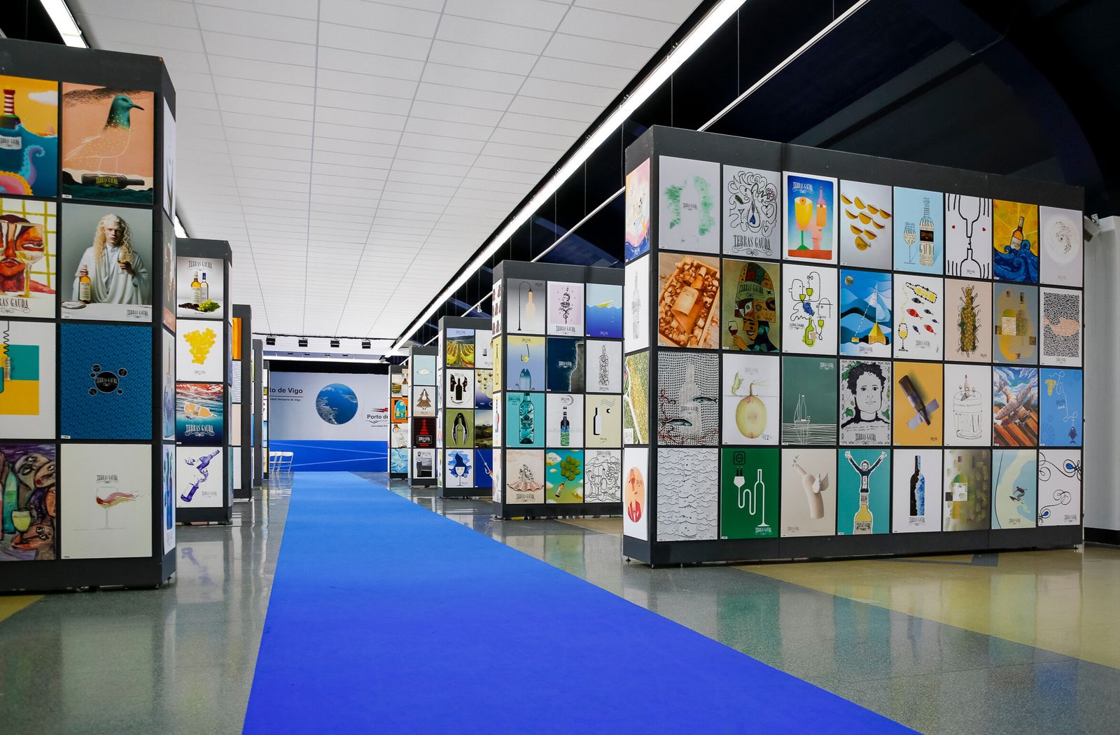 Una imagen de la exposición en la Estación Marítima de Vigo.