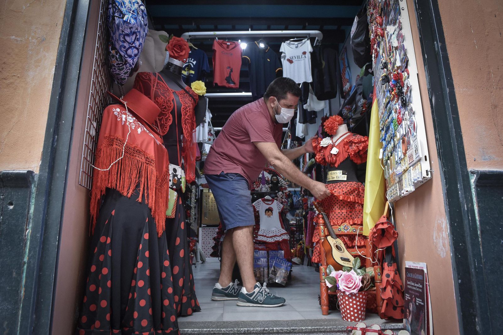 El barrio de Santa Cruz se queda vacío