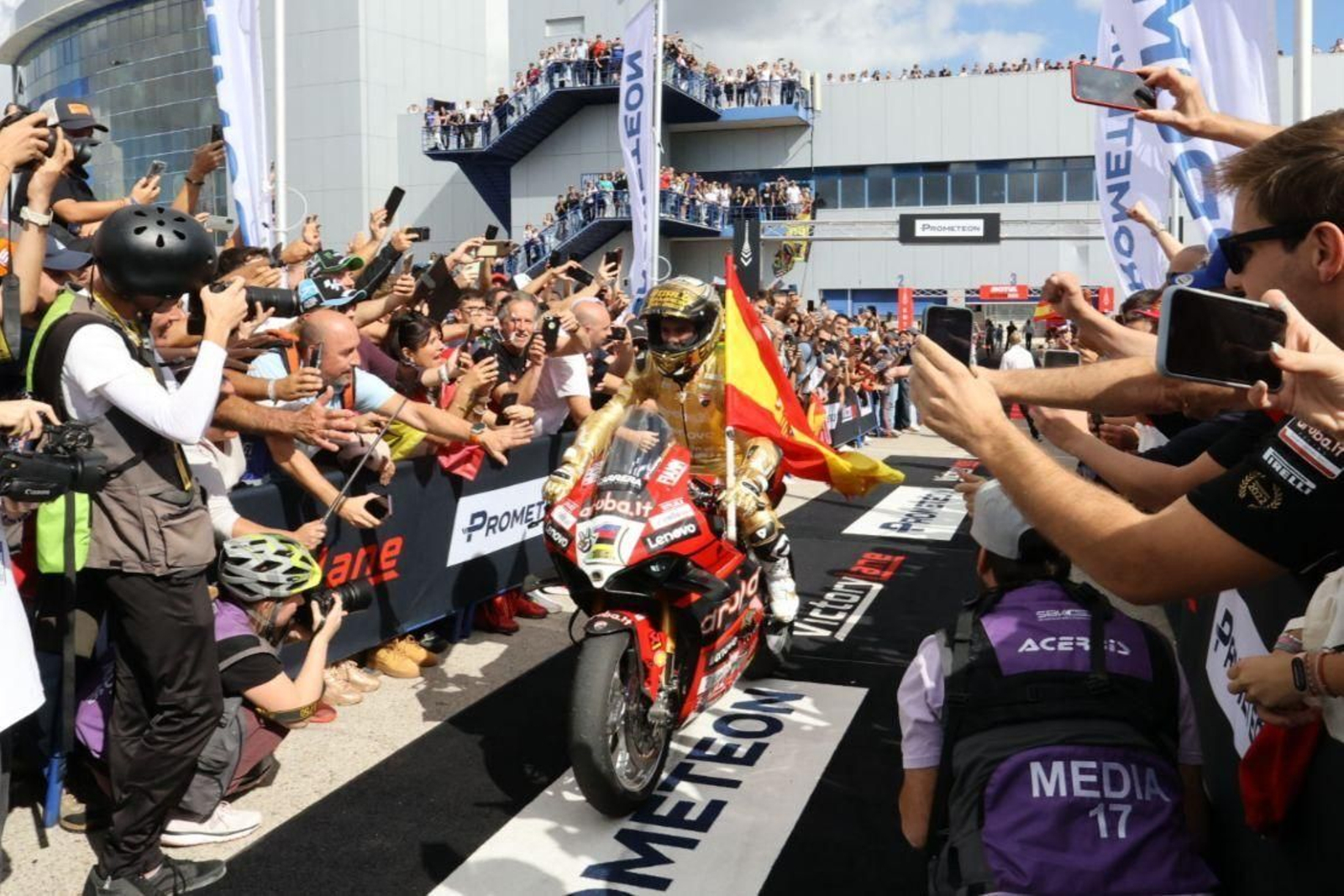 Así se ha vivido el título mundial de Superbike deálvaro Bautista en el Circuito de Jerez