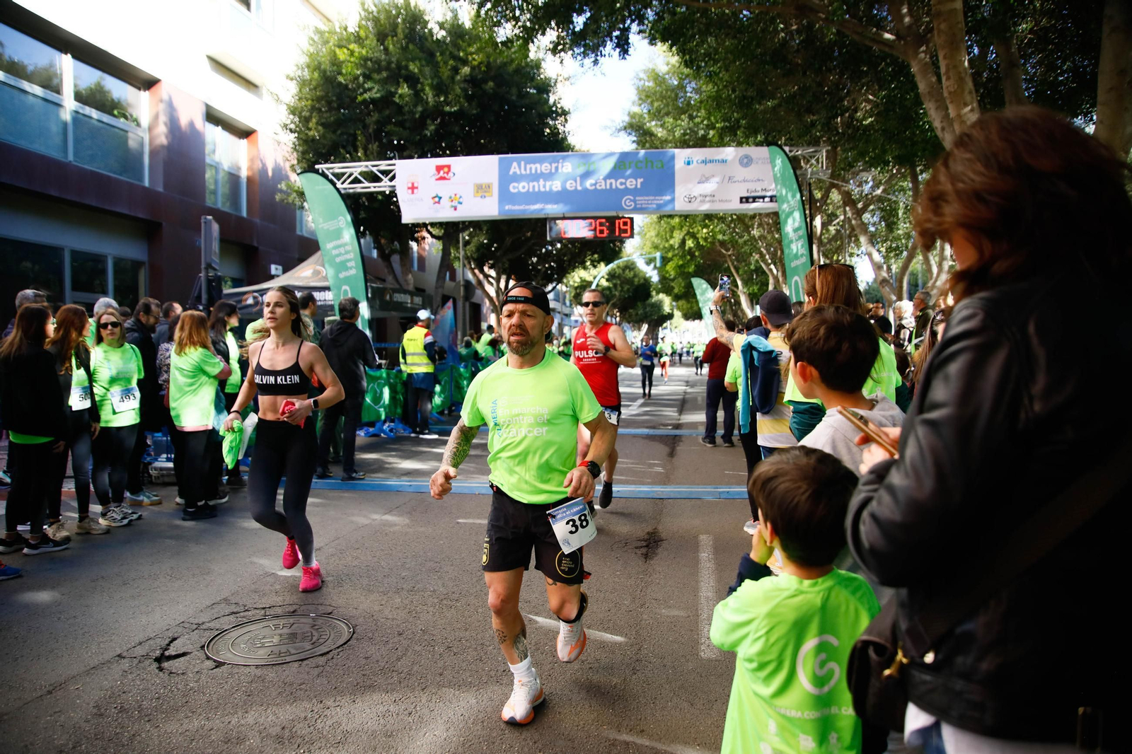 Imágenes de la Carrera contra el Cáncer de Almería
