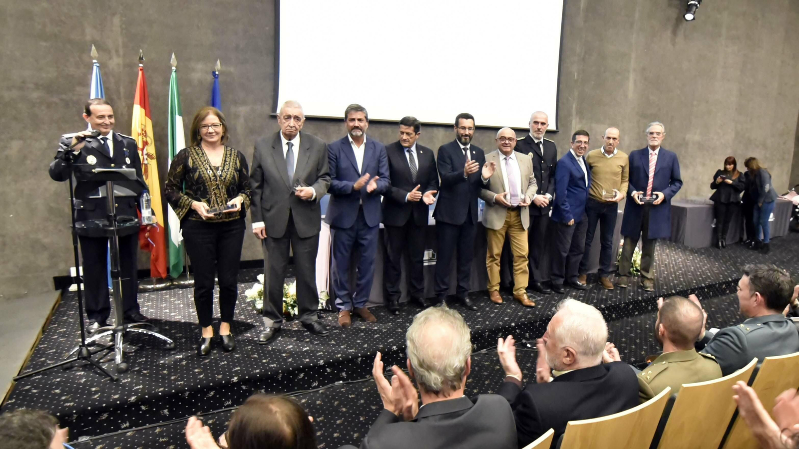 Las fotos de los reconocimientos a la Policía Local de La Línea