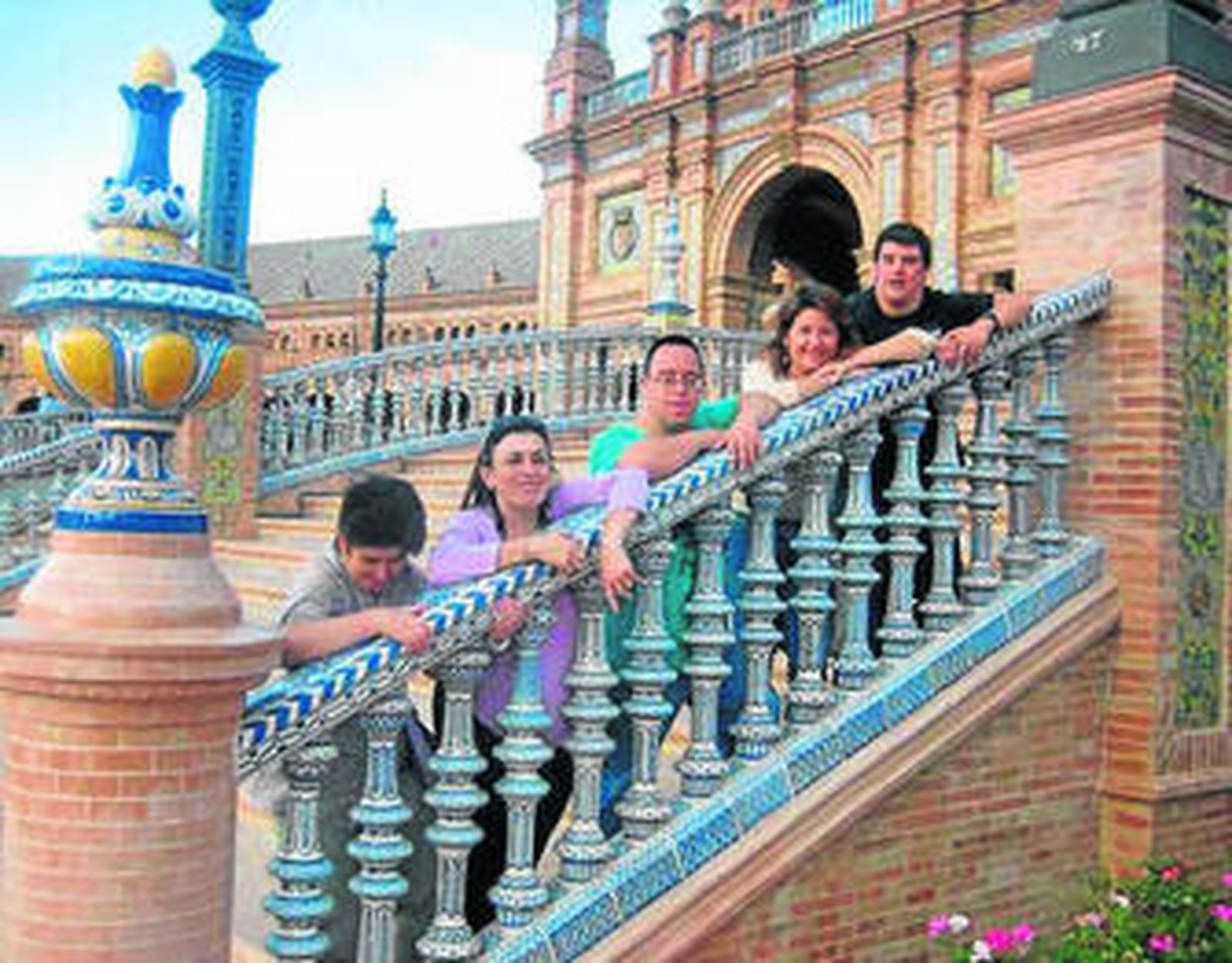 La Plaza de España, destino en una de las salidas de la asociación.