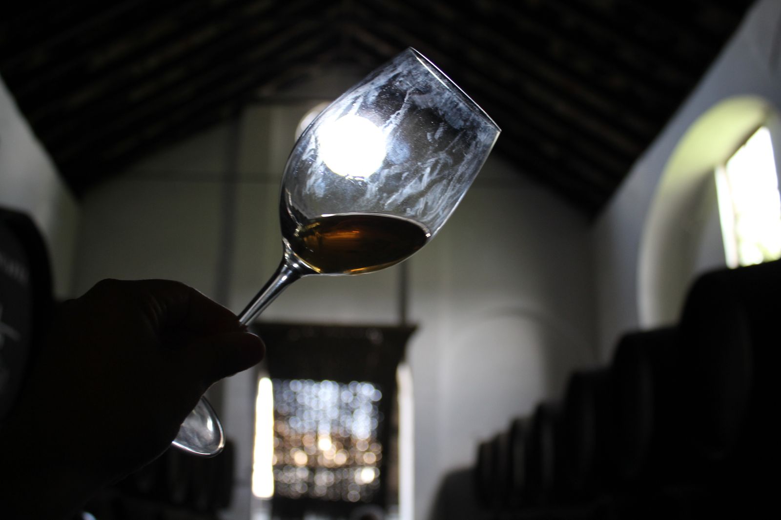 Una copa de Amontillado en Bodegas Barbadillo.