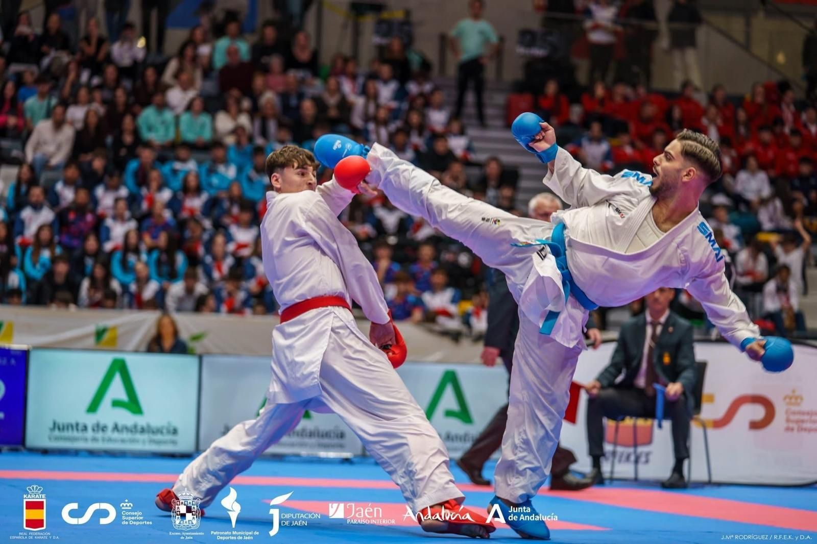 Momento de uno de los combates de Álex Jiménez.