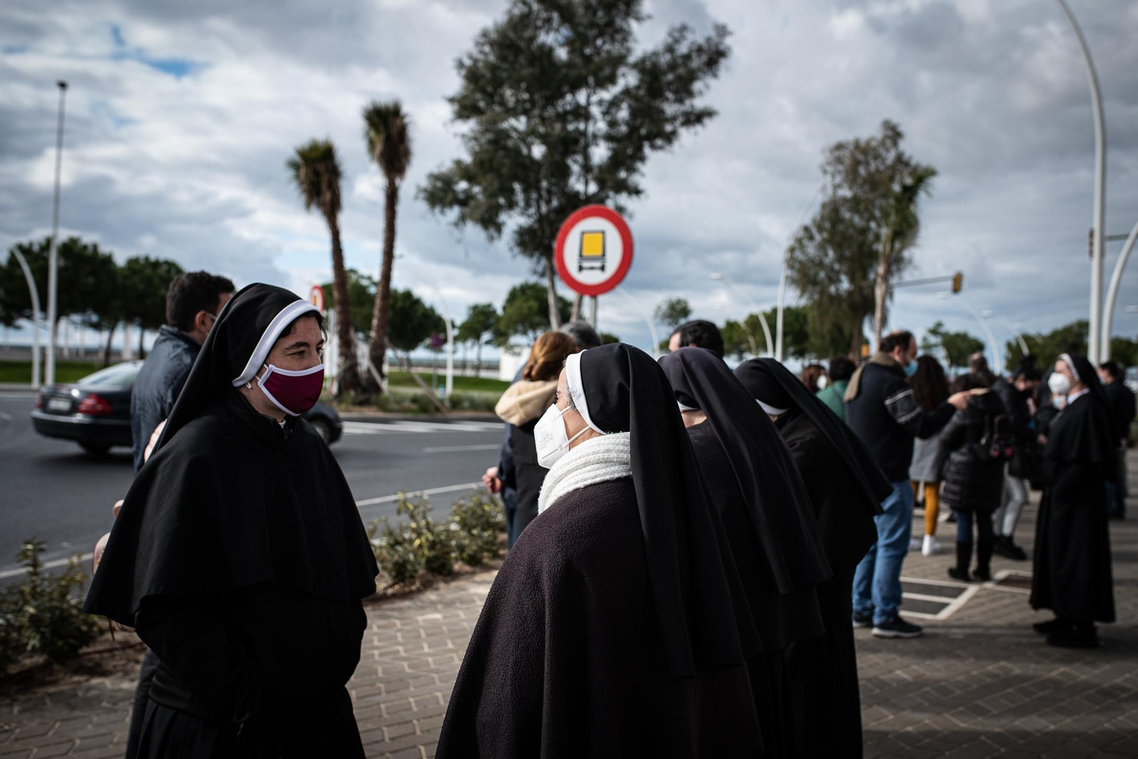 Imágenes de las pruebas Covid-19 al personal docente de Huelva