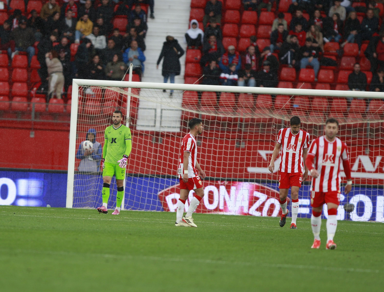Las mejores imágenes del partido de fútbol U.D. Almería-C.A. Osasuna