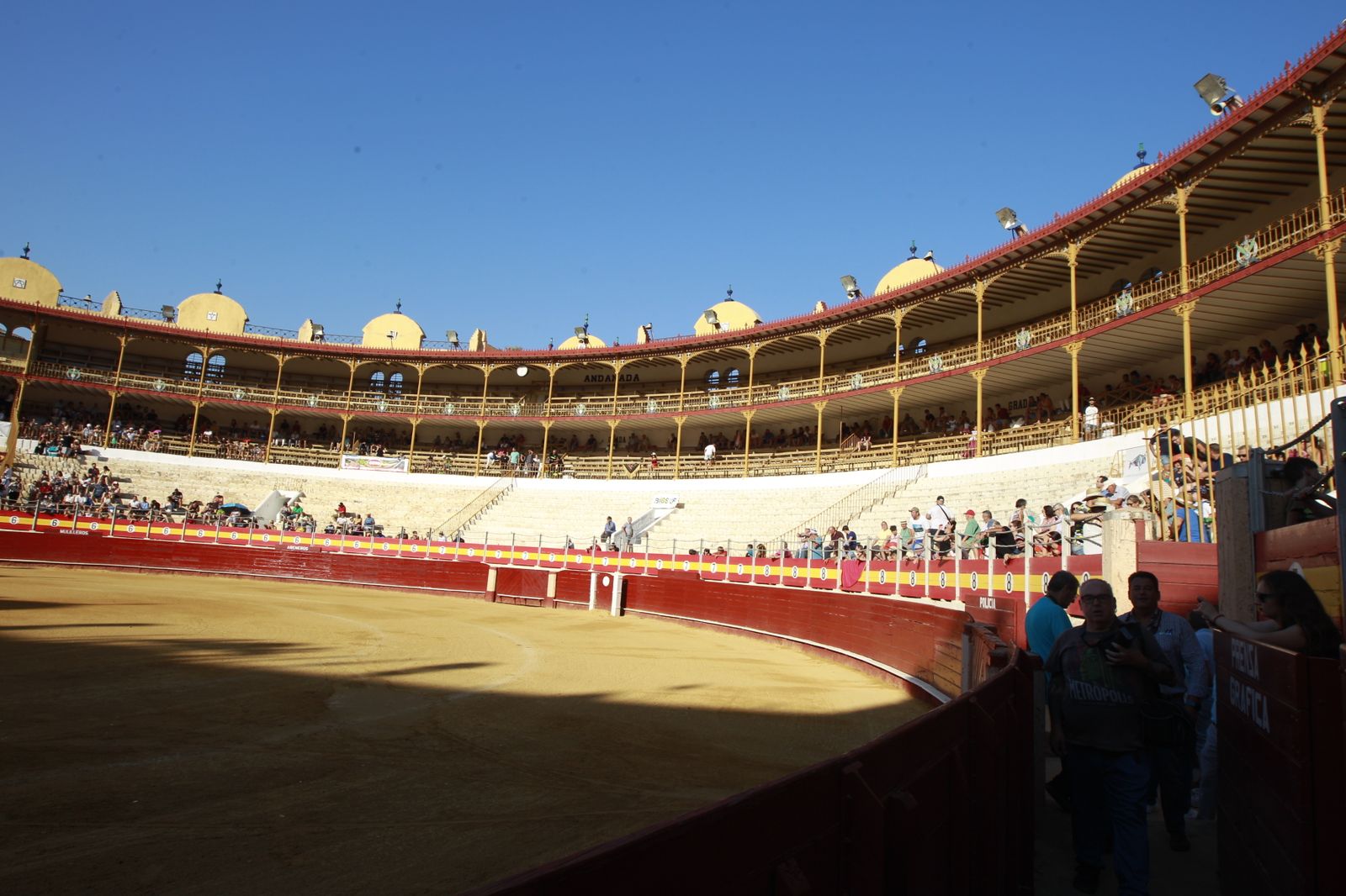 Imágenes de la novillada organizada por la Escuela Taurina de Almería