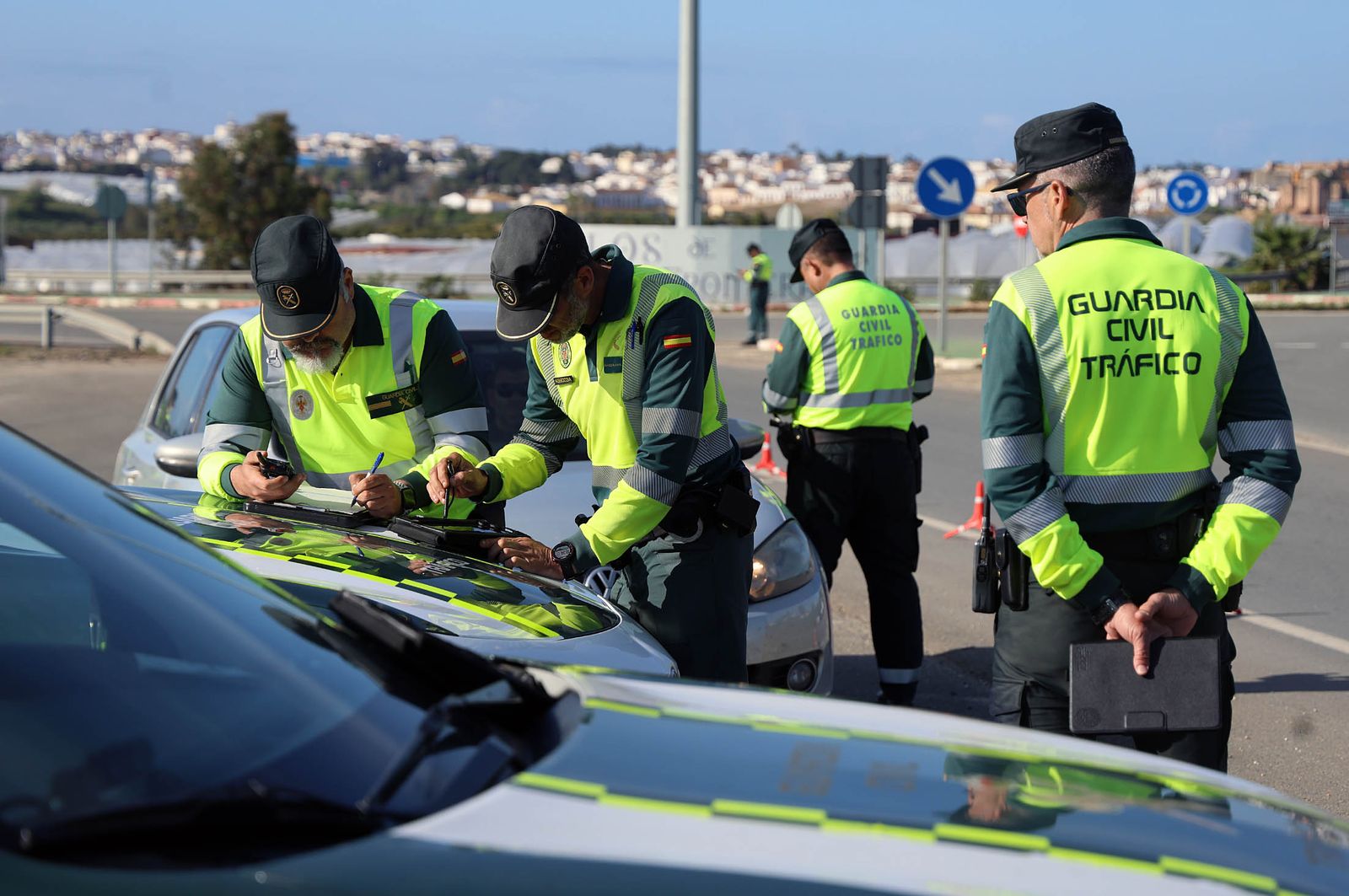 Imágenes de la Campaña de Control y Vigilancia diseñada por la DGT en Huelva