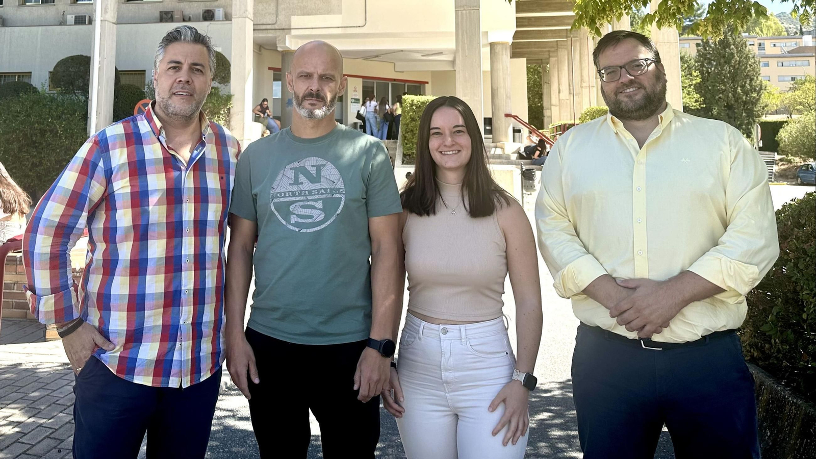 El equipo de investigación de este trabajo El equipo de investigación de este trabajo