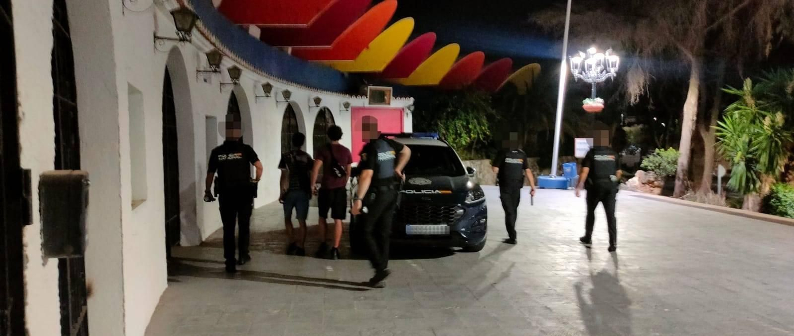 La intervención de la Policía Nacional.
