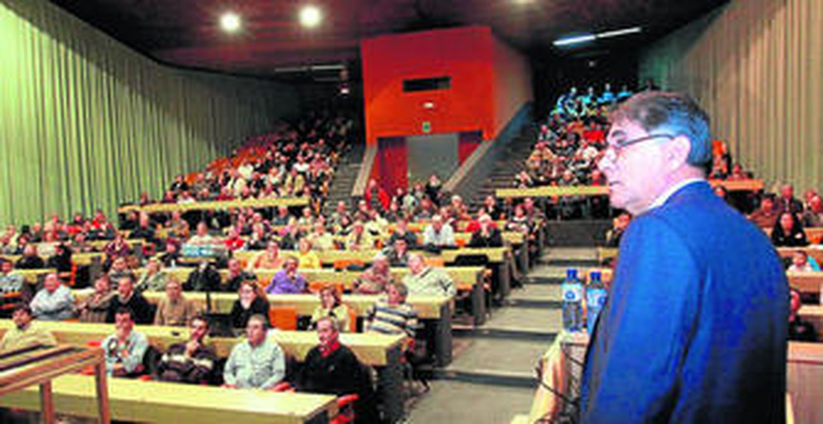 Villafaina, ayer, en un momento de su intervención en el Palacio de Congresos de Torremolinos.