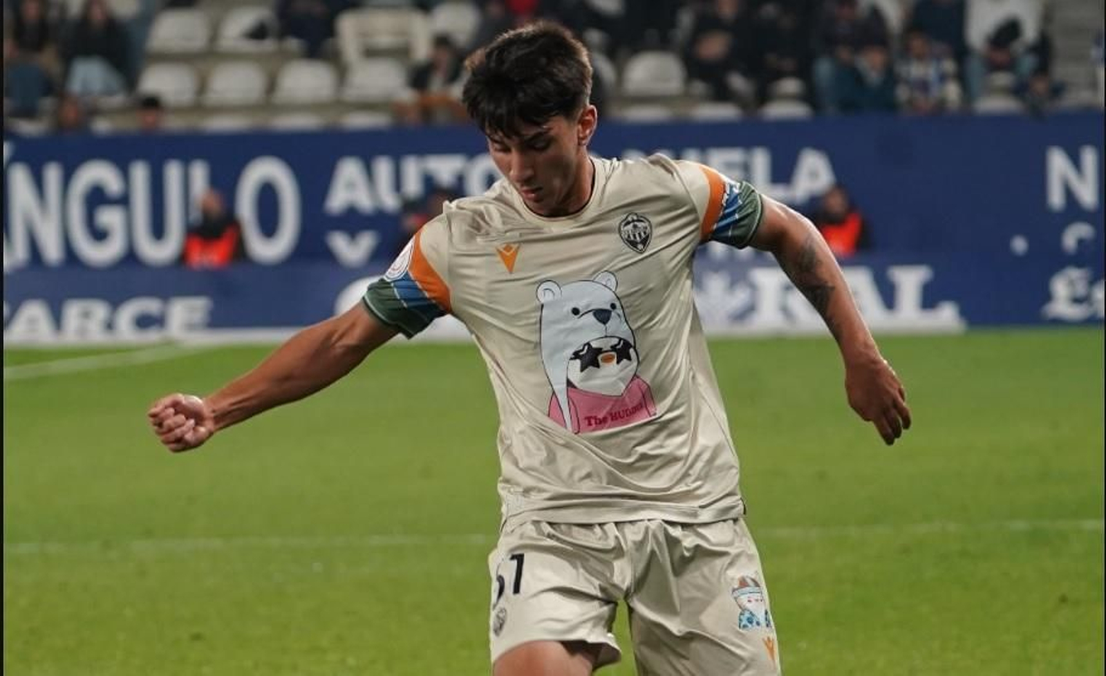 José Albert, en un partido con el Castellón.