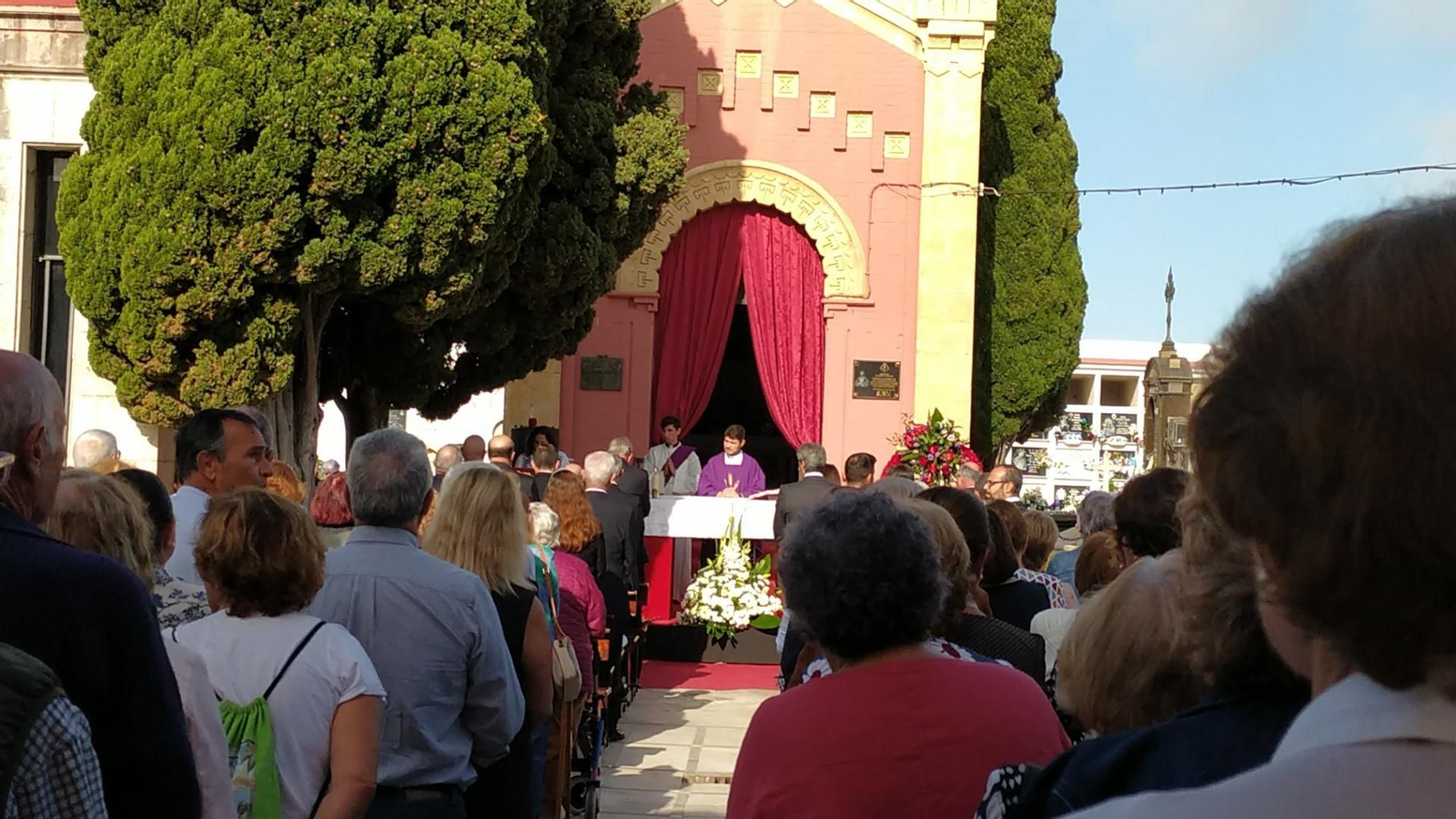 Día de los Difuntos en el cementerio de la ciudad de San Fernando